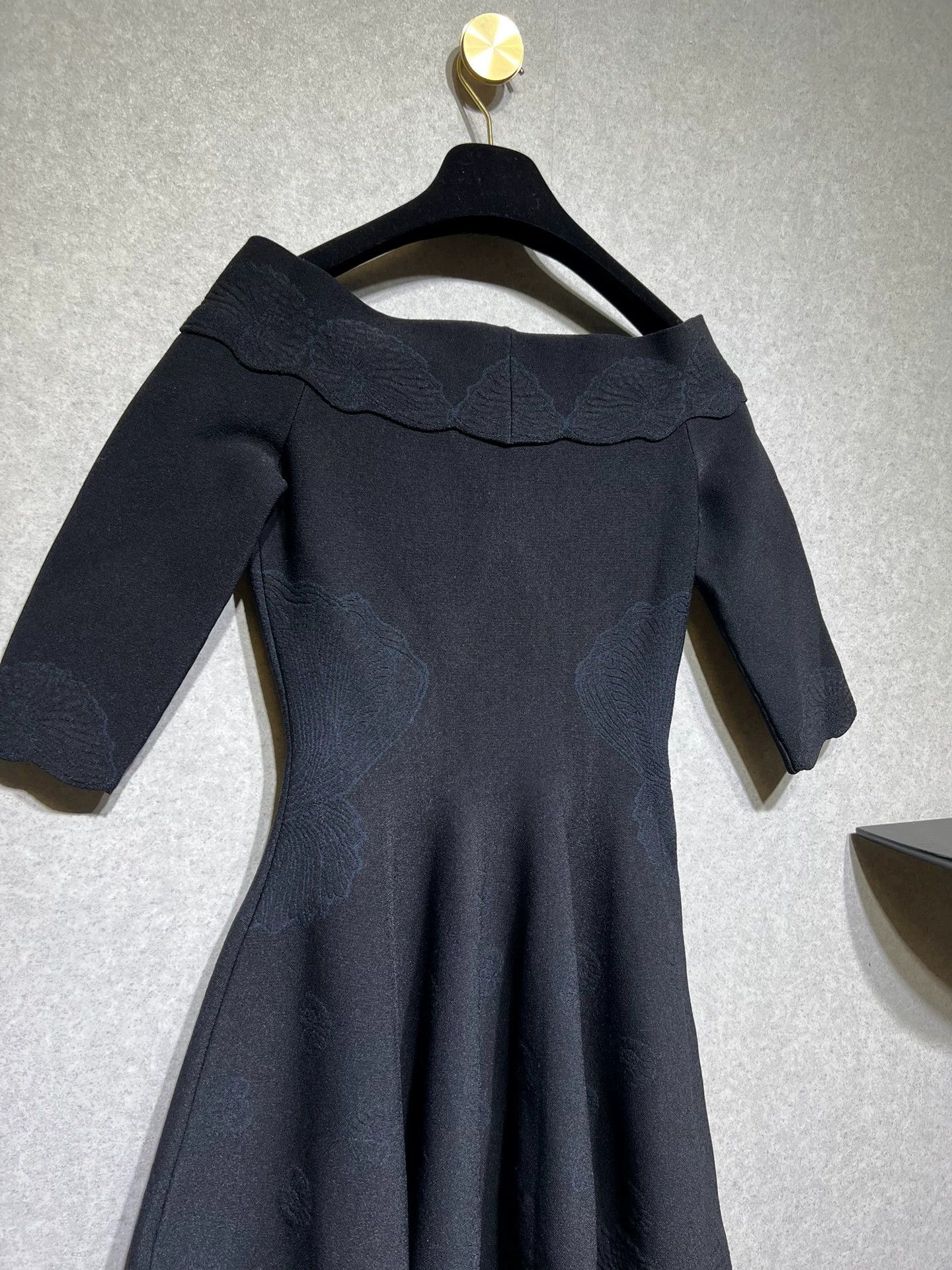 Alexander McQueen Alexander McQueen Black Mini Dress - dmc Size S / US 4 / IT 40 - 6 Thumbnail