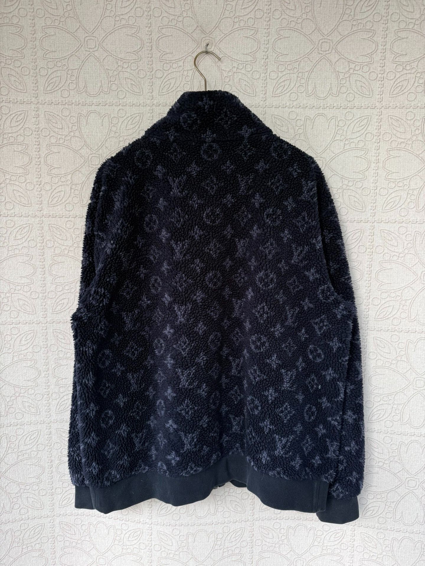 Louis Vuitton louis vuitton deep blue teddy fleece jacket Size US XL / EU 56 / 4 - 2 Thumbnail
