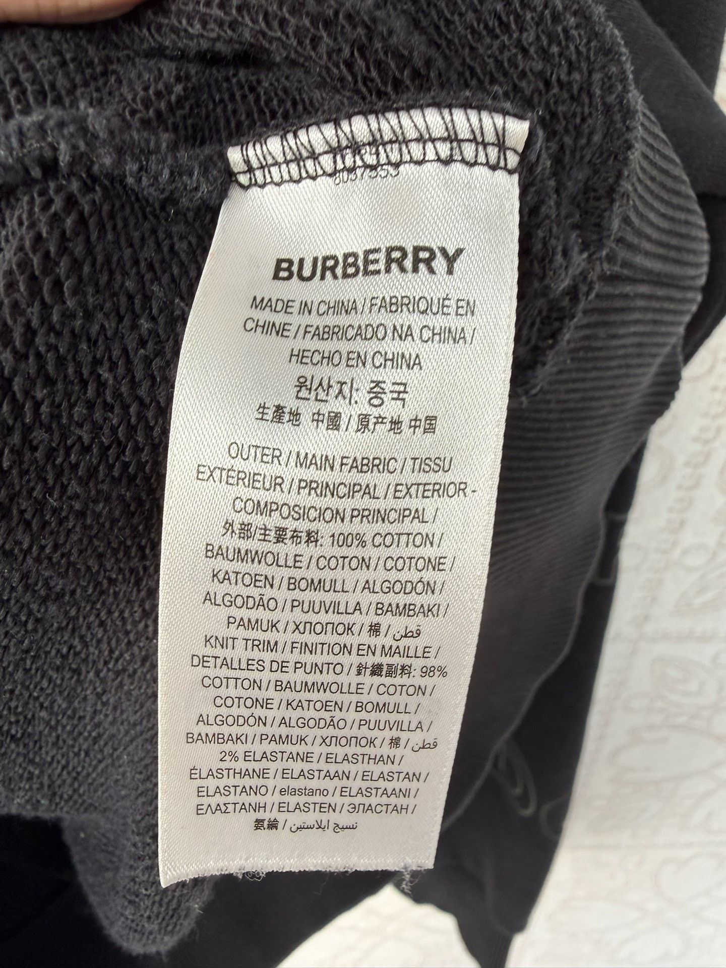 Burberry burberry logo sweatshirt size m excellent condition Size US M / EU 48-50 / 2 - 3 Thumbnail