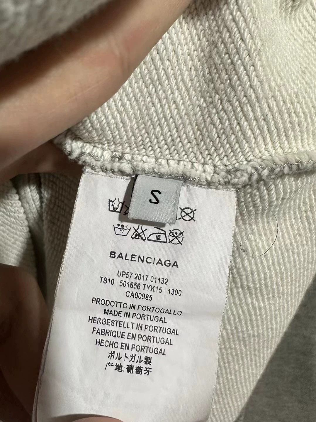 Balenciaga balenciaga colorful city hoodie size S Size US S / EU 44-46 / 1 - 3 Thumbnail