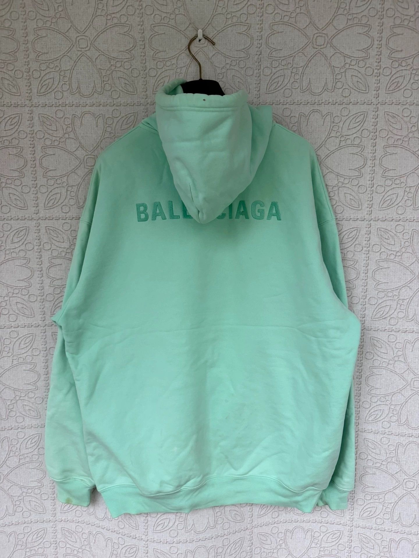 Balenciaga balenciaga mint green logo embroidered hoodie Size US L / EU 52-54 / 3 - 2 Thumbnail