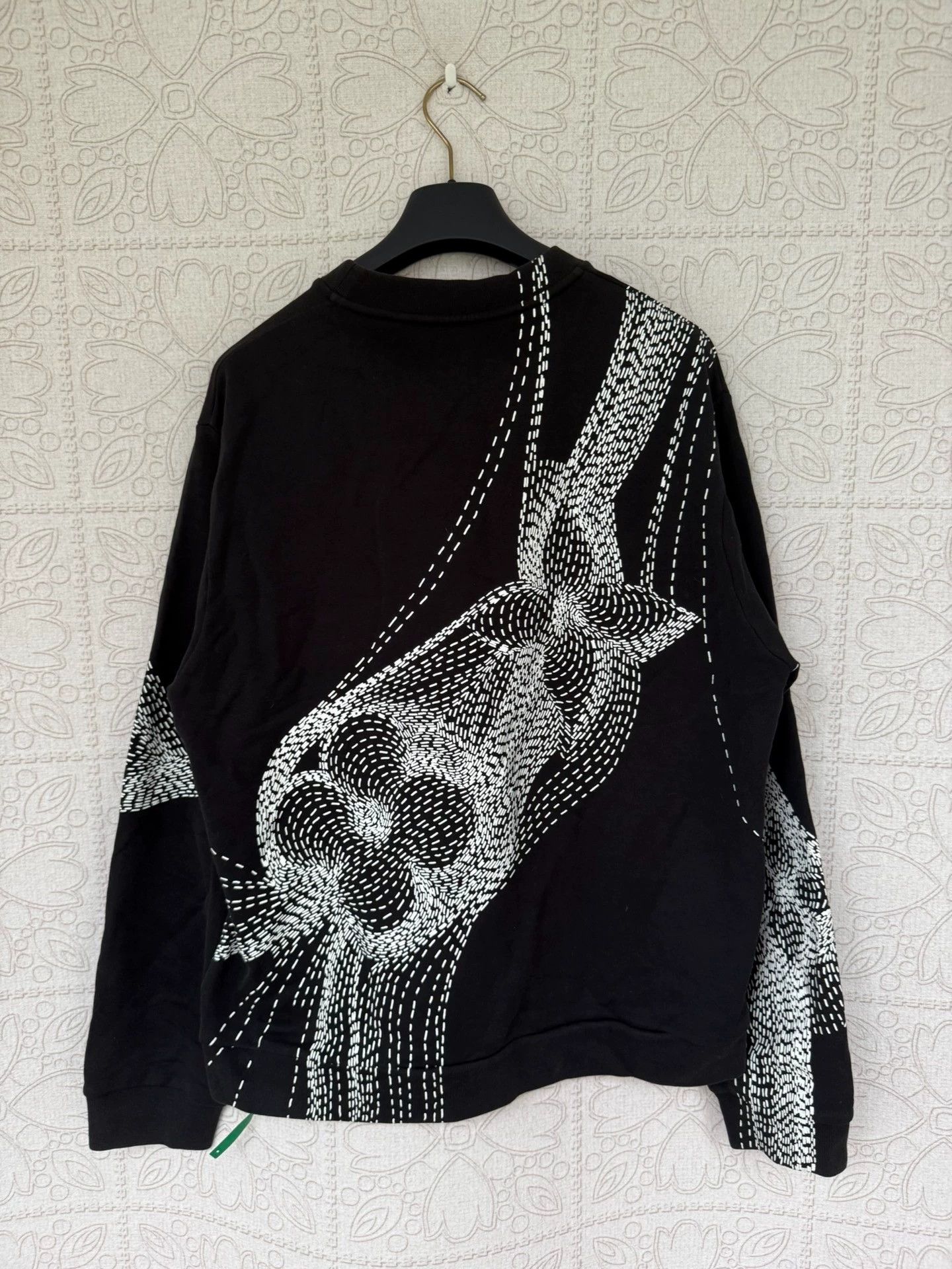 Louis Vuitton Louis Vuitton Artistic Floral Sweatshirt XL Size US XL / EU 56 / 4 - 2 Thumbnail