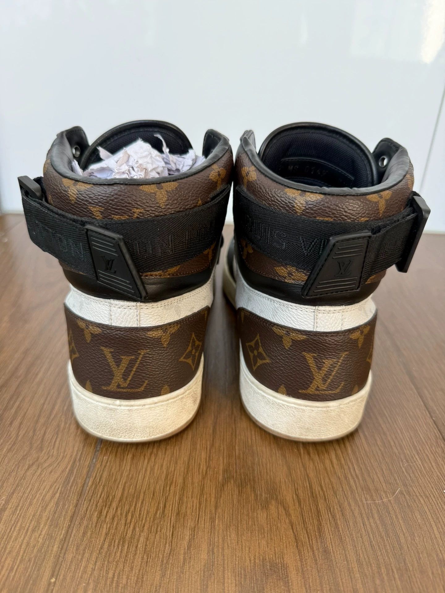 Louis Vuitton louis vuitton lv rivoli high-top sneakers 7.5 Size US 7.5 / EU 40-41 - 6 Thumbnail