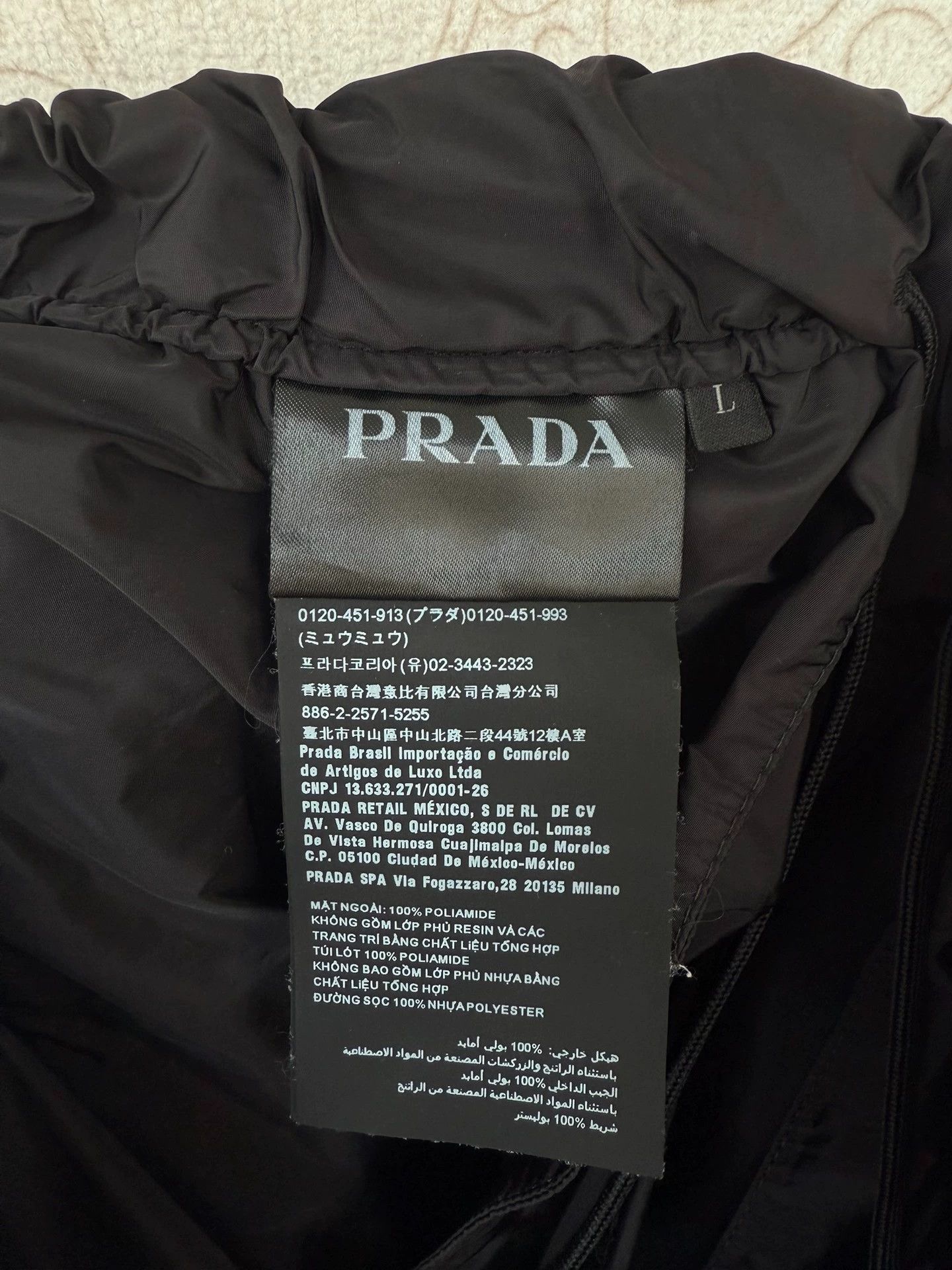 Prada prada logo activewear pants, size large Size US 34 / EU 50 - 4 Thumbnail