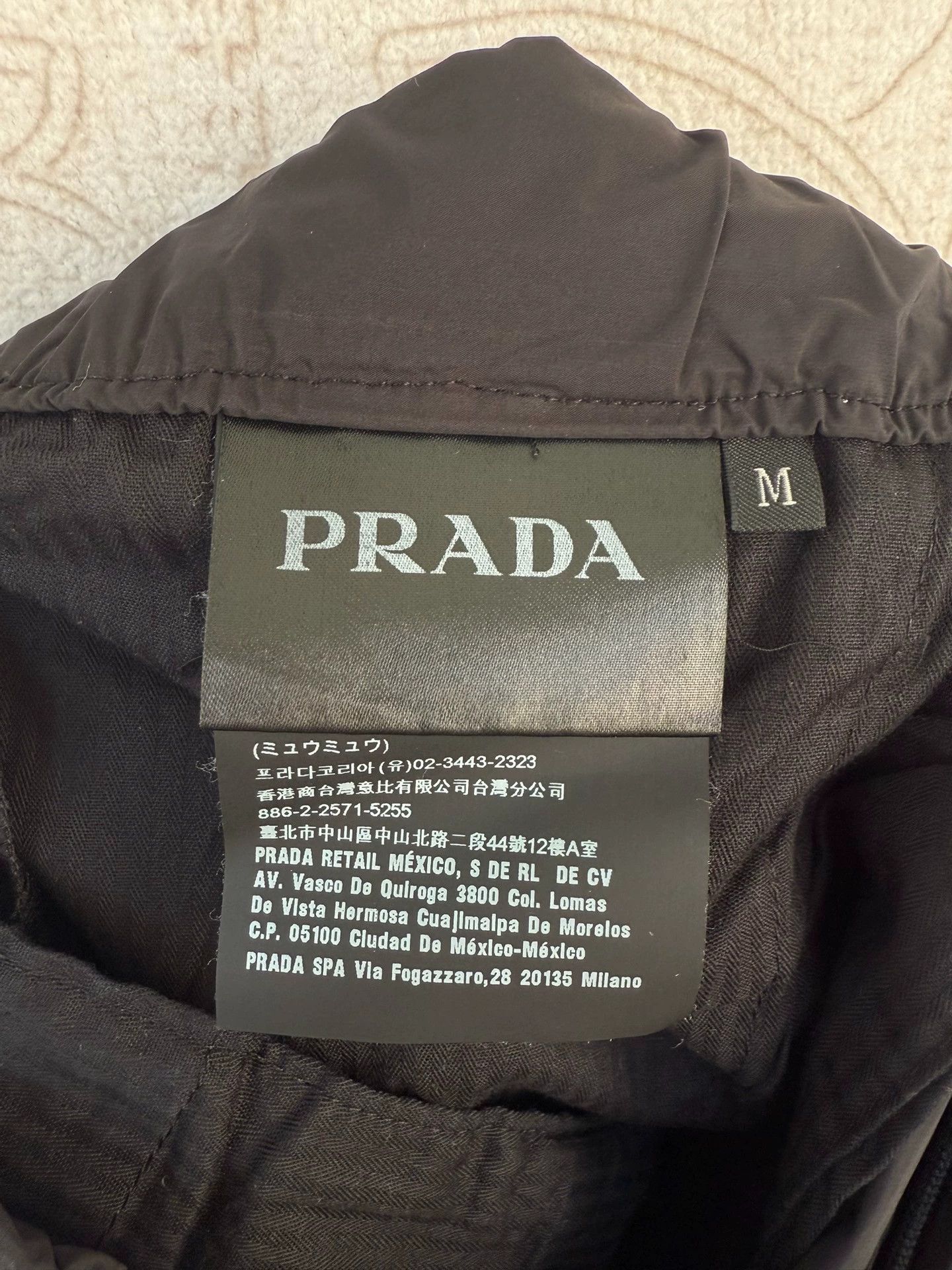 Prada prada magic tape long pants size medium Size US 38 / EU 54 - 4 Thumbnail