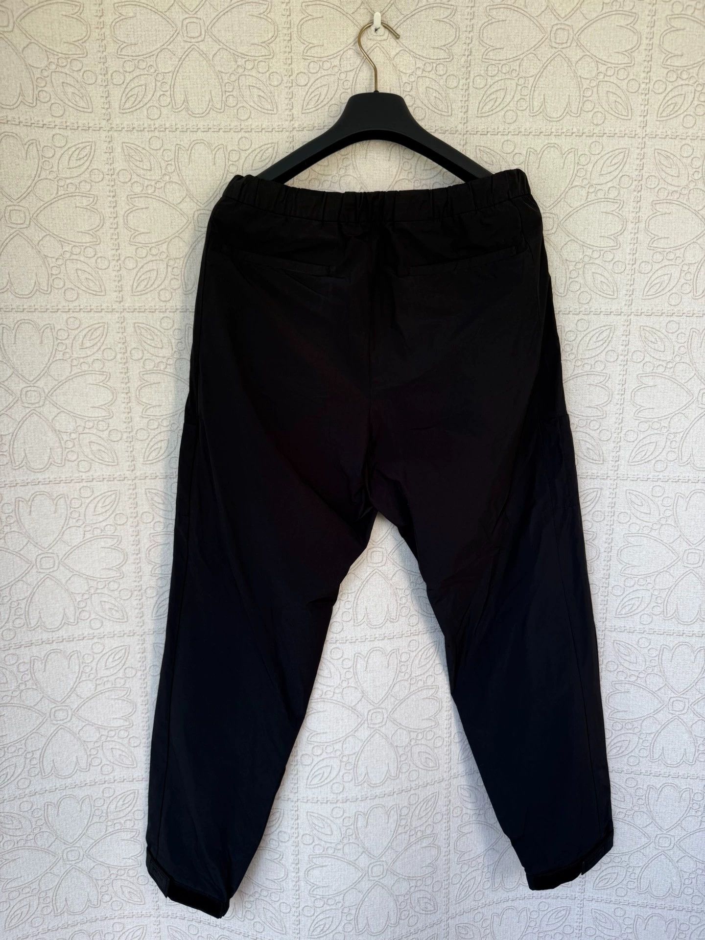 Prada prada magic tape long pants size medium Size US 38 / EU 54 - 2 Thumbnail