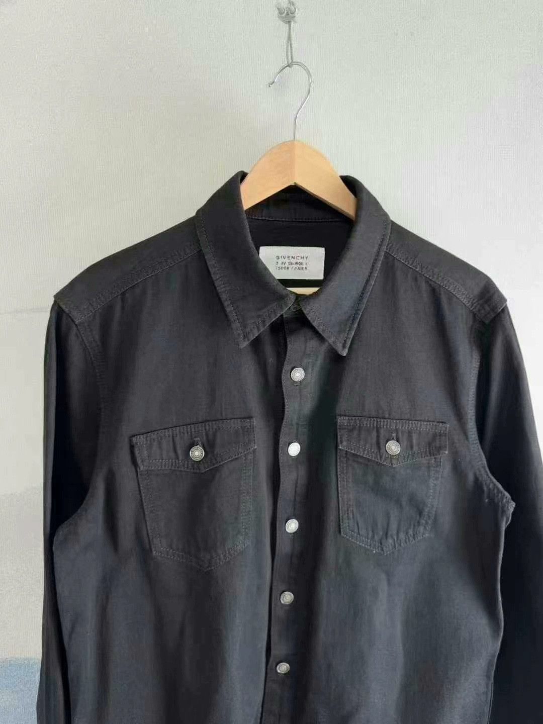 Givenchy givenchy black rainbow embroidered denim shirt Size US L / EU 52-54 / 3 - 2 Thumbnail