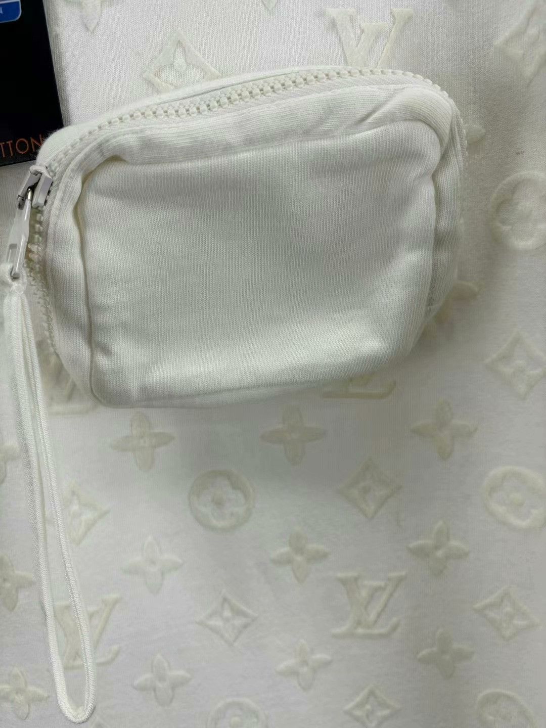 Louis Vuitton louis vuitton short sleeve pocket polo shirt Size US S / EU 44-46 / 1 - 4 Thumbnail