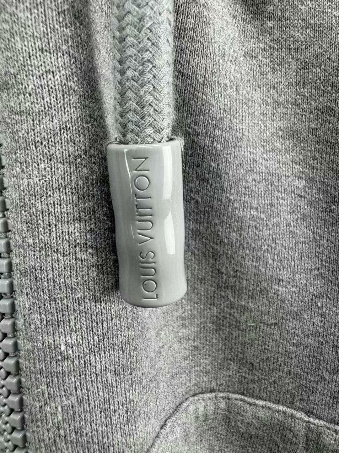 Louis Vuitton colorful logo zip-up hoodie by louis vuitton Size US L / EU 52-54 / 3 - 5 Thumbnail