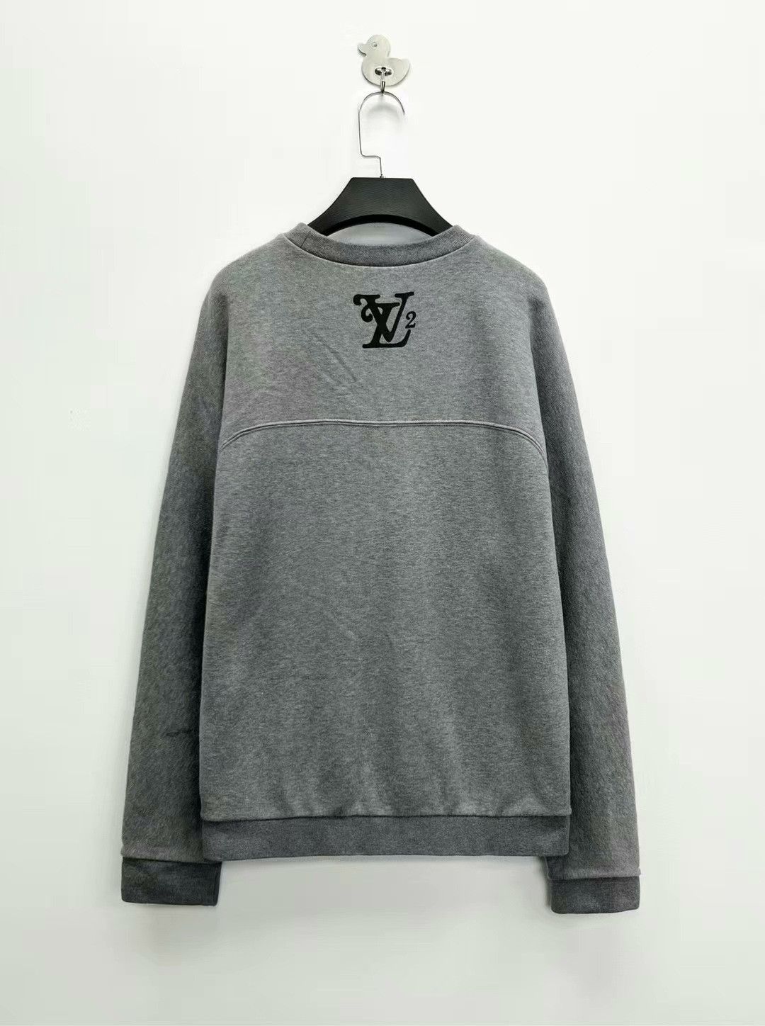 Louis Vuitton louis vuitton x nigo gray logo sweatshirt Size US M / EU 48-50 / 2 - 2 Thumbnail