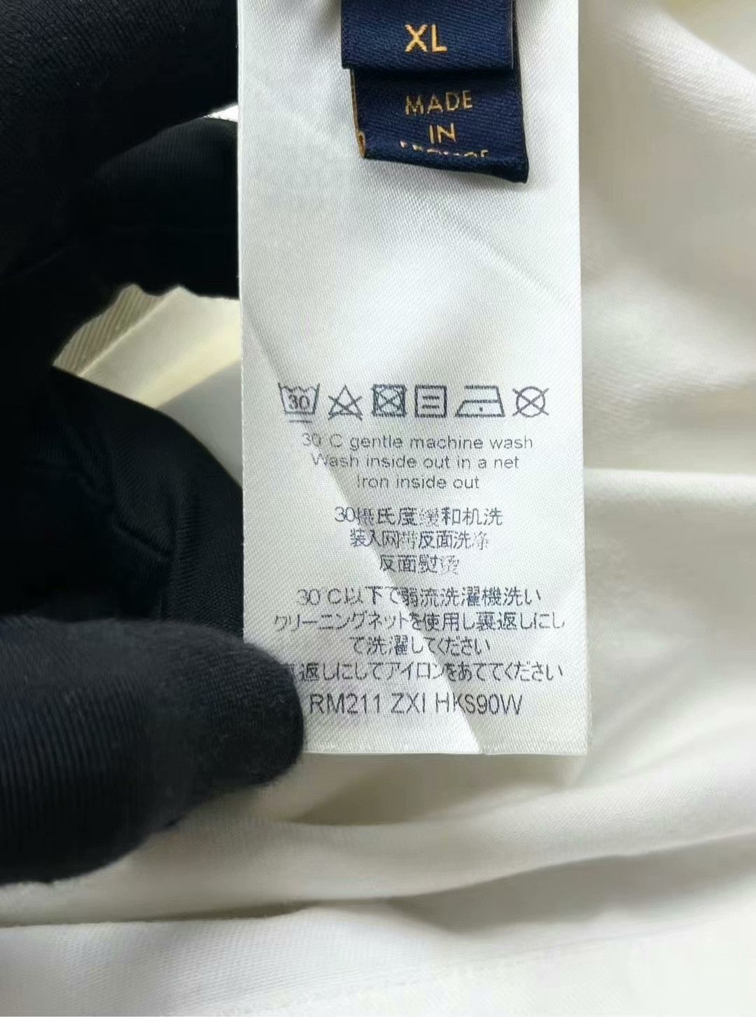 Louis Vuitton louis vuitton limited edition short sleeve shirt Size US XL / EU 56 / 4 - 4 Thumbnail