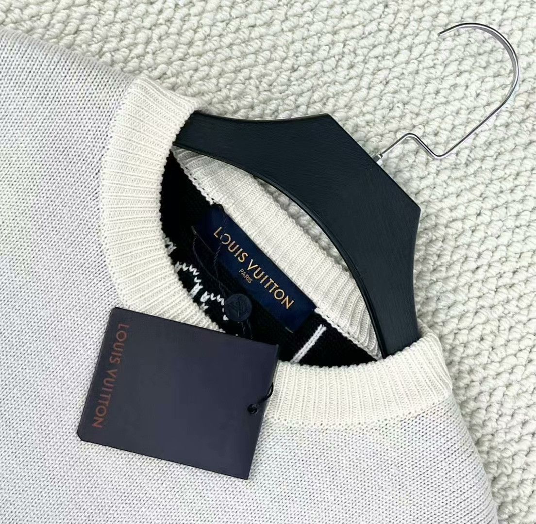 Louis Vuitton louis vuitton cream knit logo sweater Size US XS / EU 42 / 0 - 3 Thumbnail