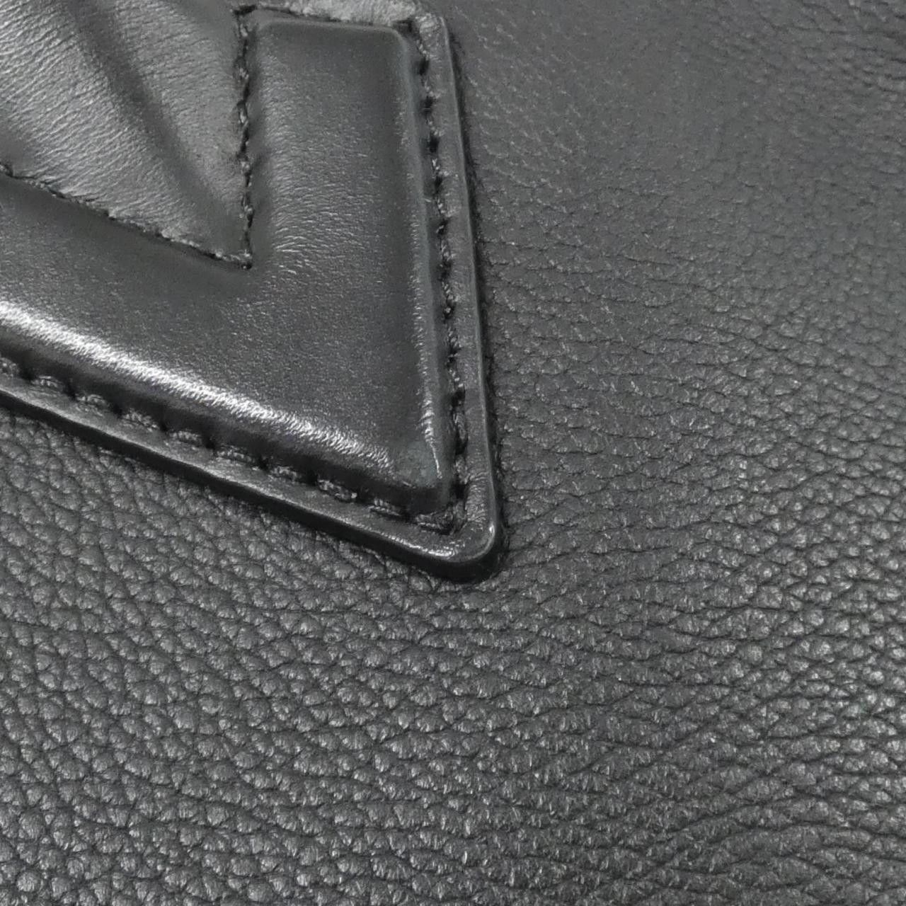 Louis Vuitton Louis Vuitton Louis Vuitton On My Side Monogram Calfskin Shoulder Bag Canvas Shoulder Bag M53823 DUTY FREE for USA Size ONE SIZE - 6 Thumbnail
