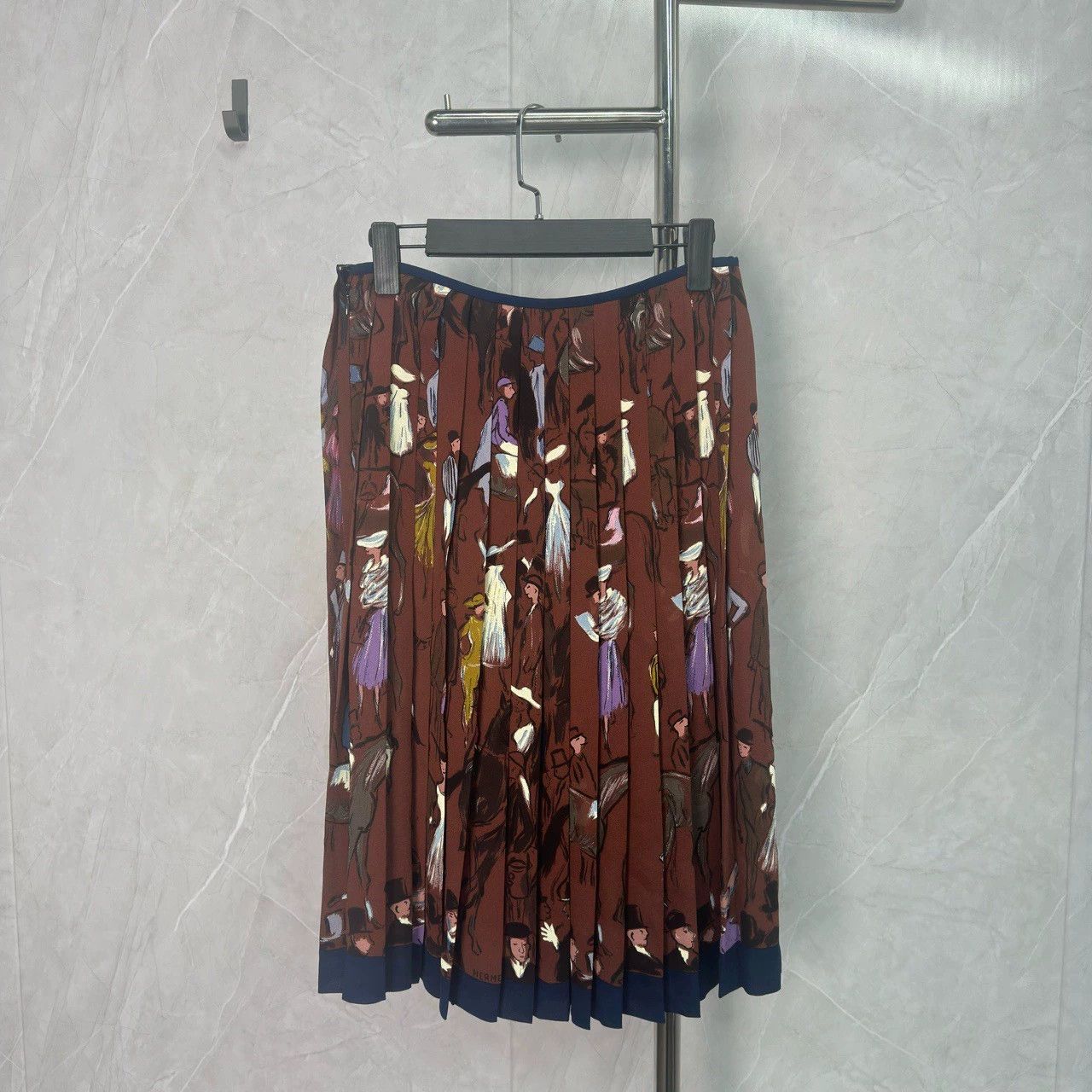 Hermes Hermes Vintage Horse Club Skirt Size 28" / US 6 / IT 42 - 2 Thumbnail