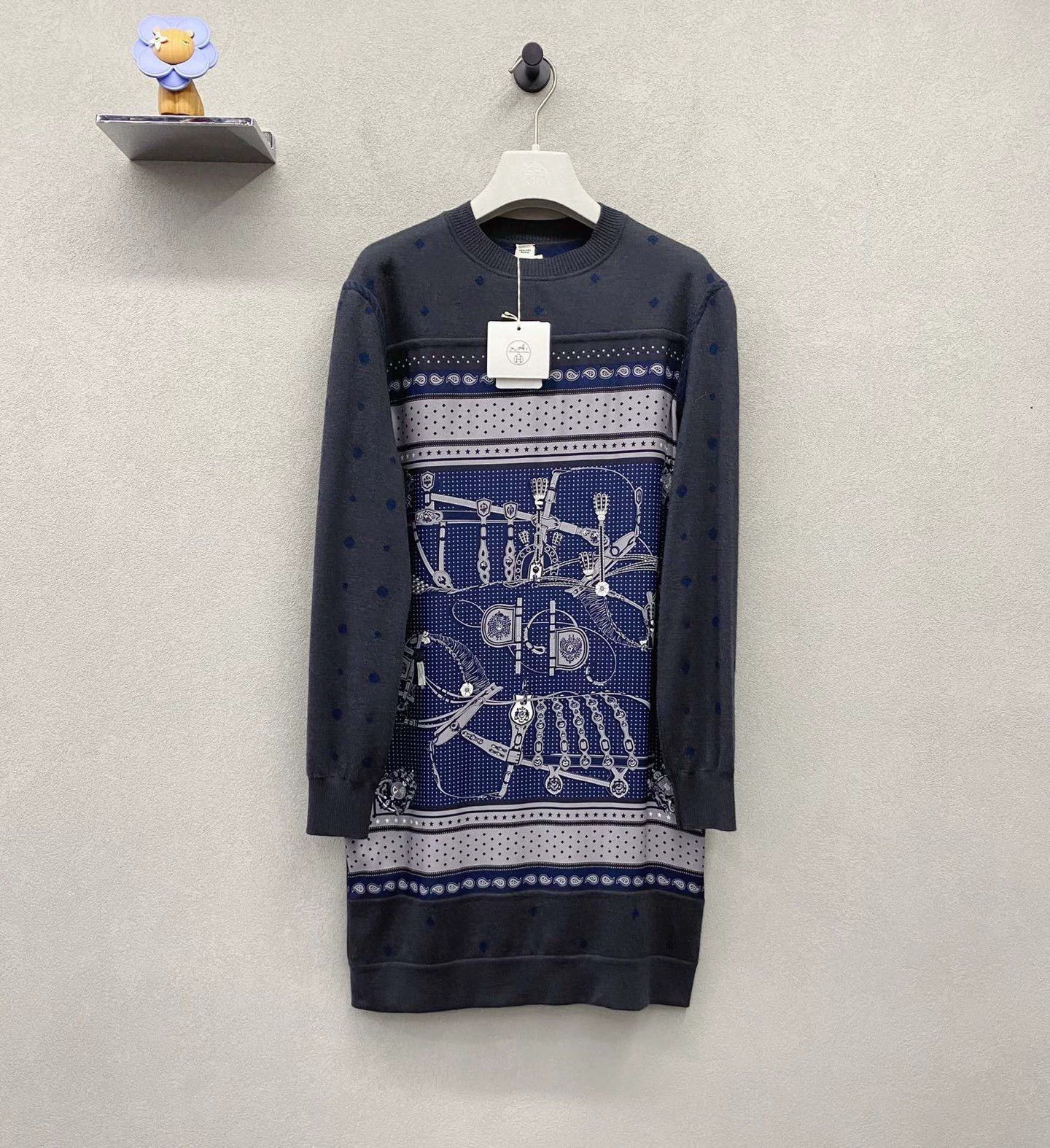 Hermes Hermes Harnais de Cour Bandana Sweater Size M / US 6-8 / IT 42-44 - 2 Thumbnail
