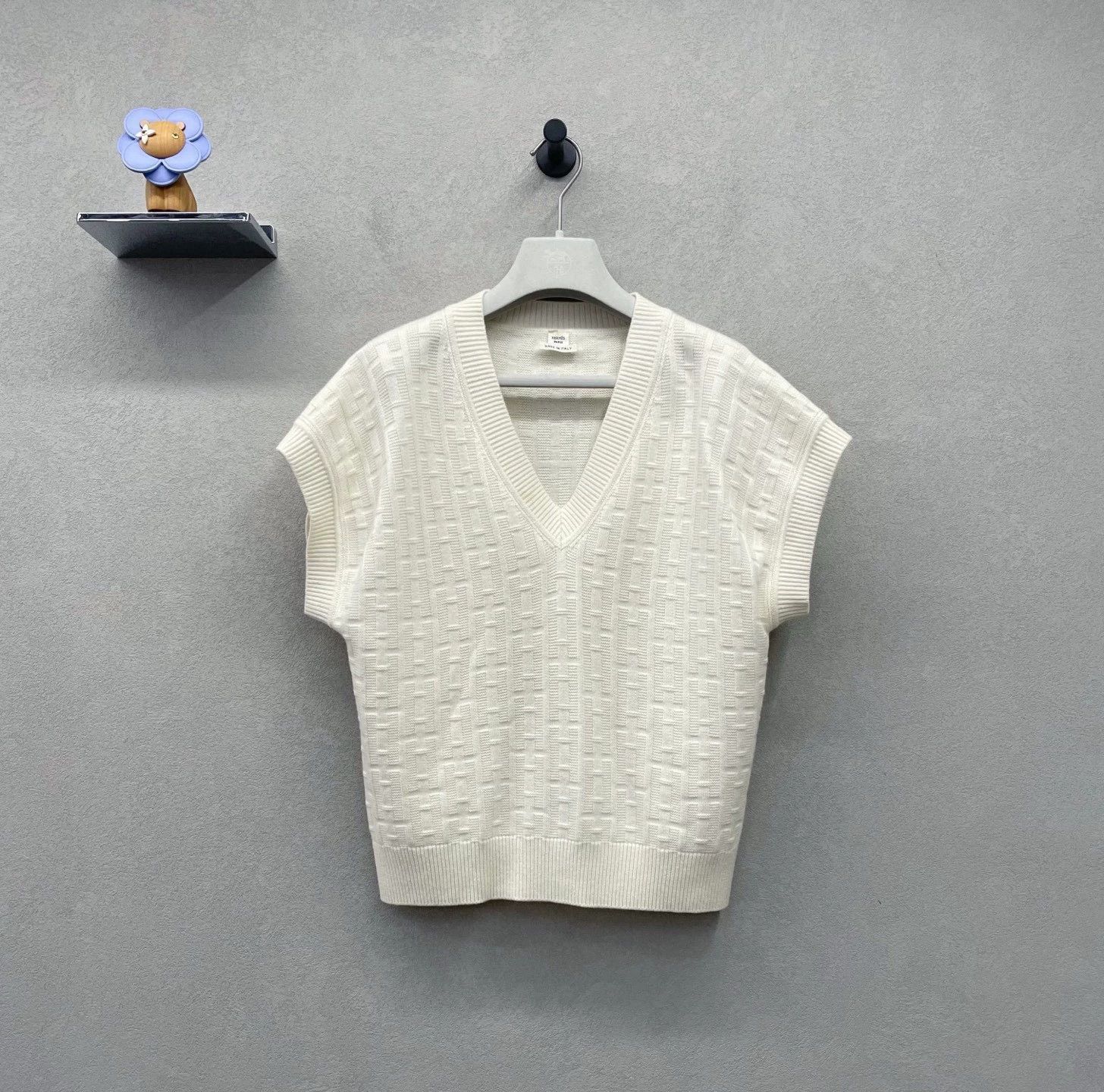 Hermes HERMES SS23 V-Neck Knit Vest Size M / US 6-8 / IT 42-44 - 2 Thumbnail