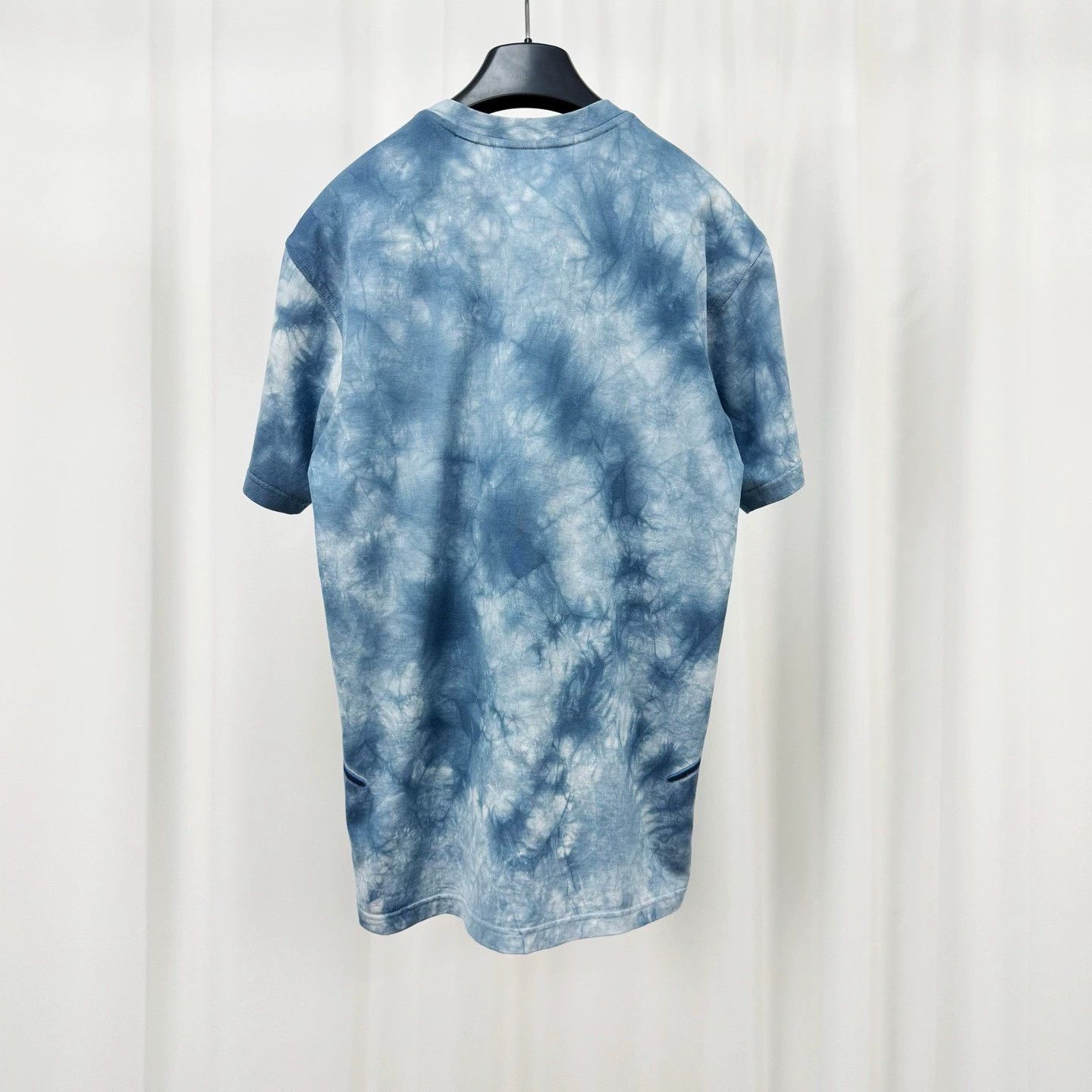 Burberry Burberry Shark Print Short Sleeve Size M / US 6-8 / IT 42-44 - 2 Thumbnail