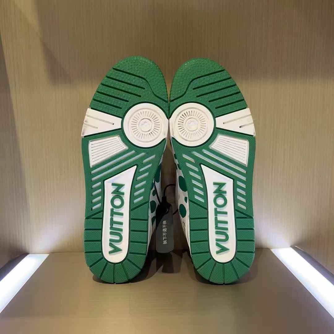Louis Vuitton LV Trainer White Green Polka Dot 41 Size US 8 / EU 41 - 4 Thumbnail