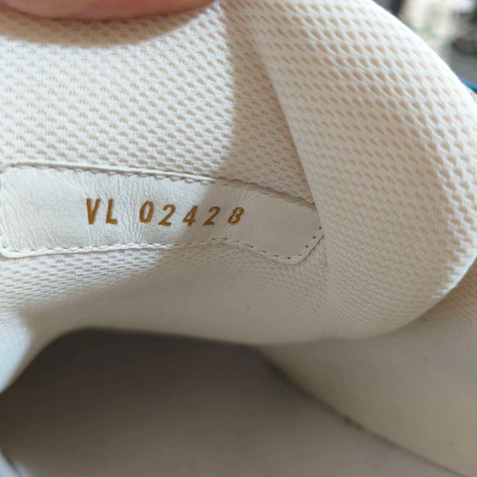 Louis Vuitton LV Trainer Blue White Denim Size 42 Size US 9 / EU 42 - 7 Thumbnail