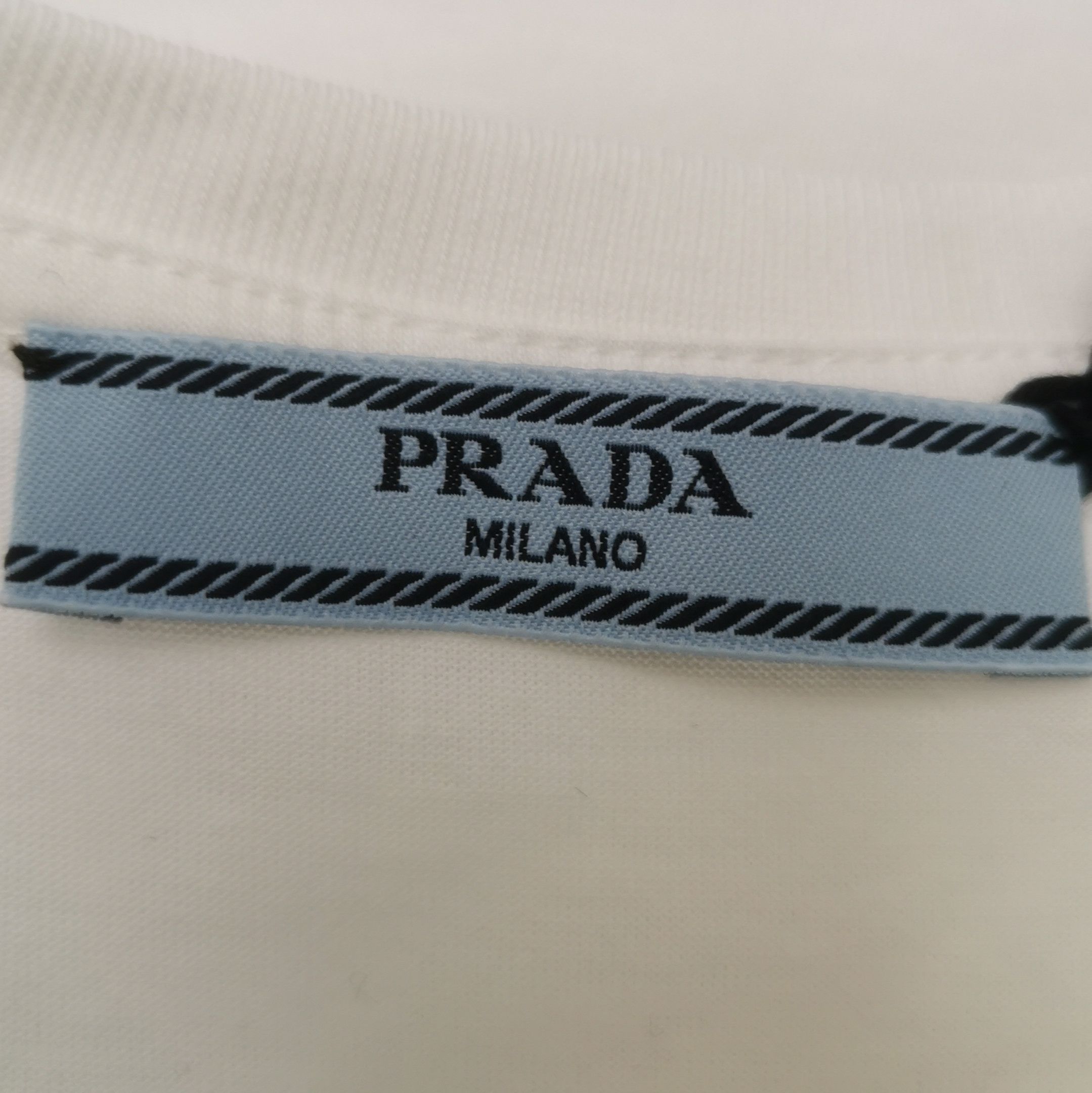 Prada Prada Classic Cotton Crew Neck T-Shirt in White 0089 Size S / US 4 / IT 40 - 4 Thumbnail