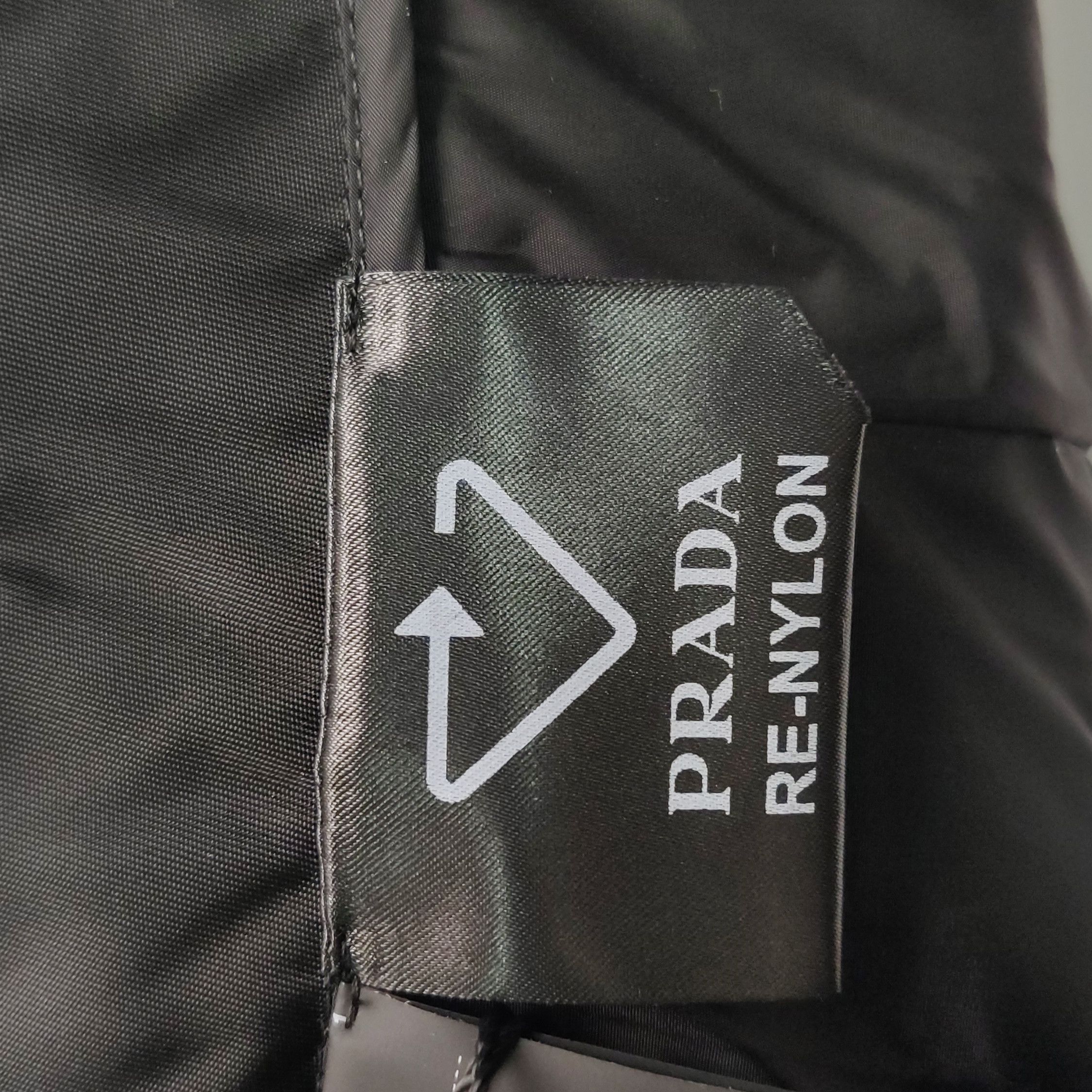 Prada Prada Solid Color Quilted Midi Skirt 0089 Size 24" / US 00 / IT 34 - 8 Thumbnail