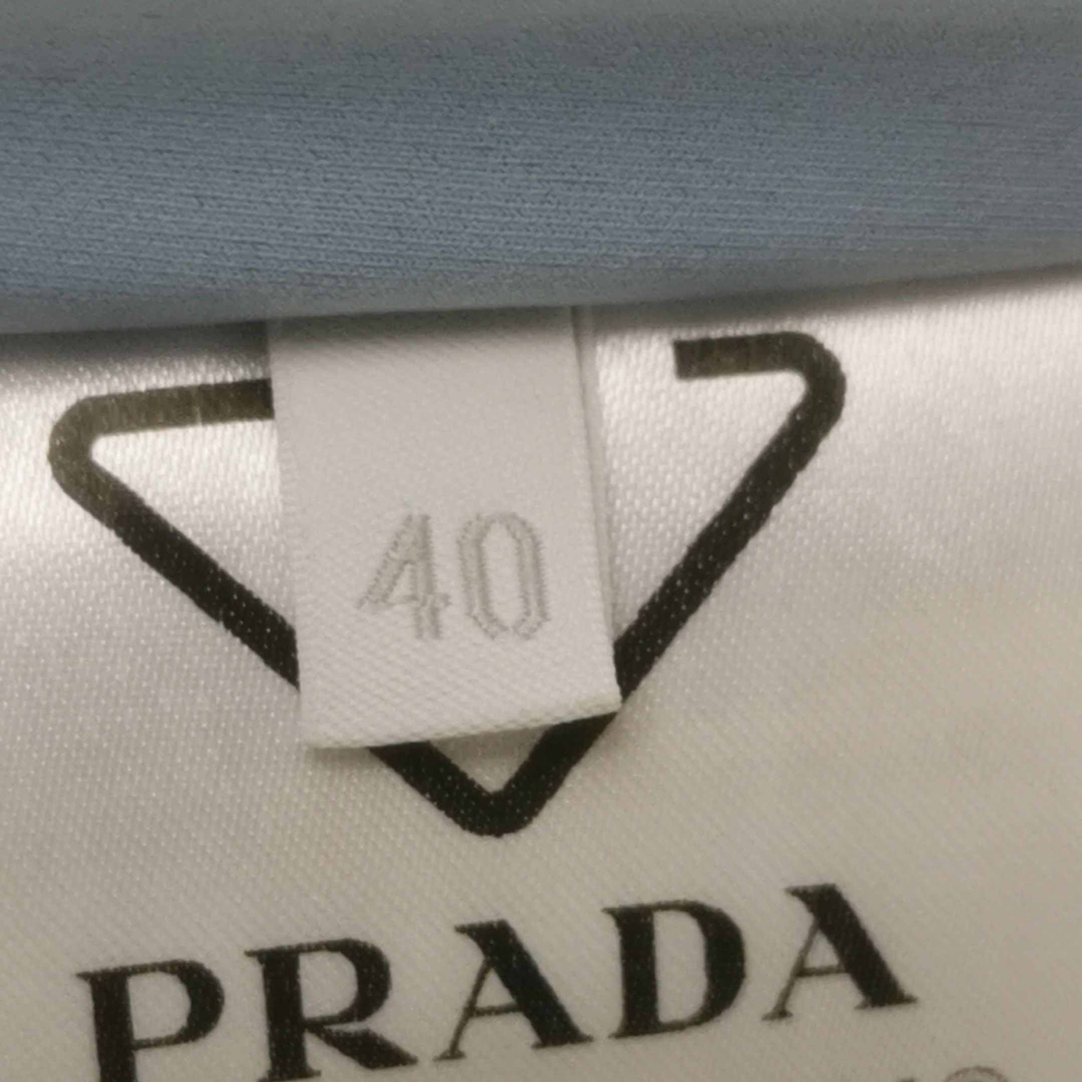 Prada Prada Solid Color Triangle Logo Crop Top 0089 Size M / US 6-8 / IT 42-44 - 7 Thumbnail