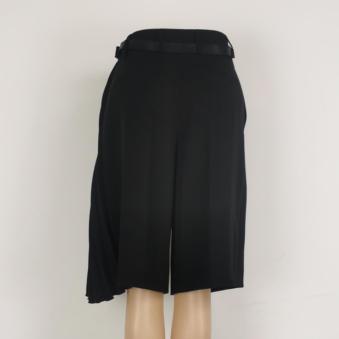 Prada Prada Black Pleated Tie Shorts Size 38 0089 Size 38" / US 16 / IT 52 - 3 Thumbnail