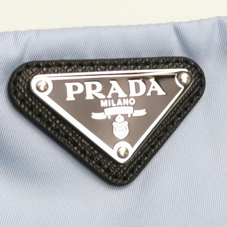 Prada Prada Solid Color Triangle Logo Vest 0089 Size L / US 10 / IT 46 - 3 Thumbnail