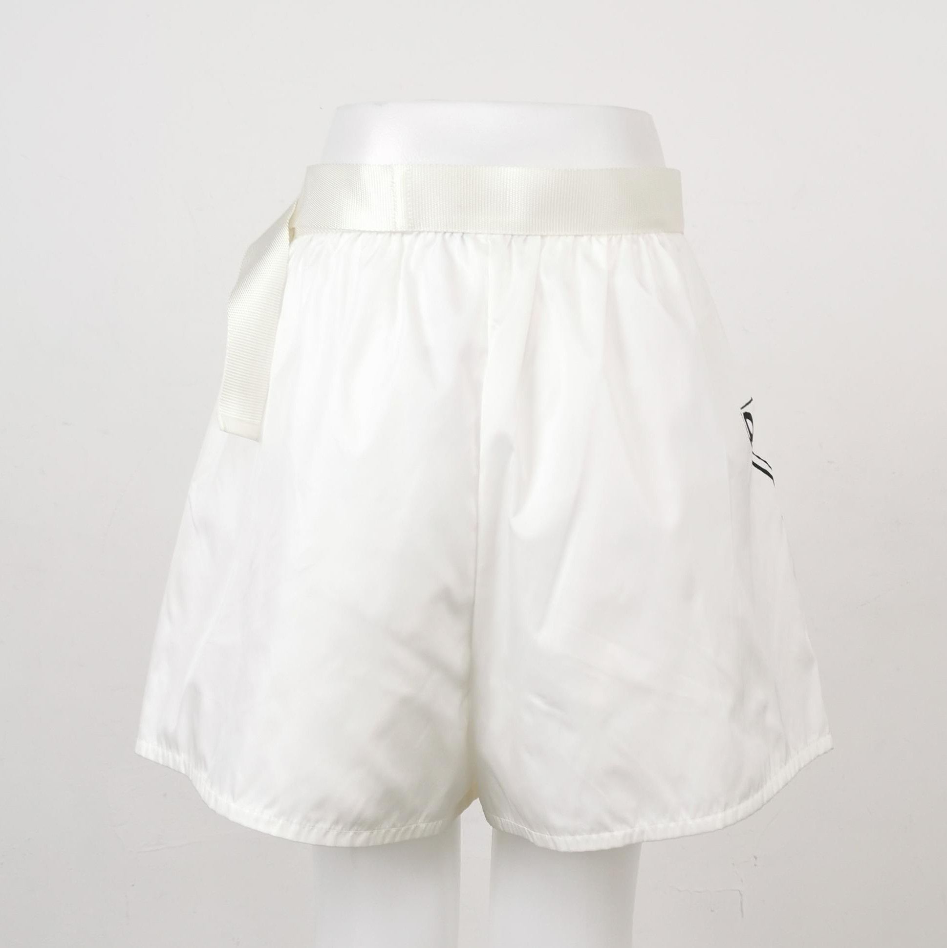 Prada Prada Logo Belted White Shorts 0089 Size 40" / US 18 - 2 Thumbnail