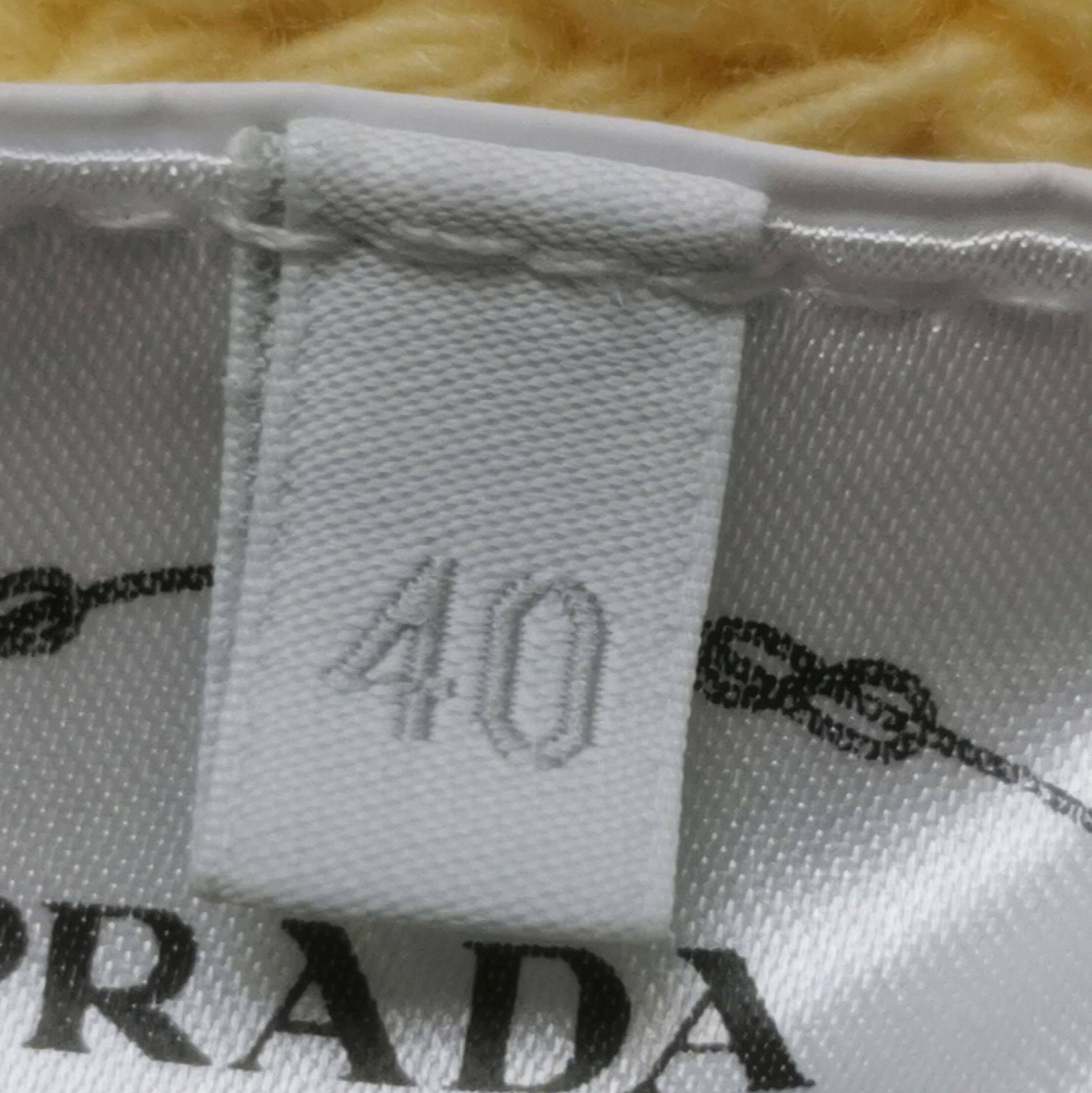 Prada Prada Yellow V-Neck Long Sleeve Sweater 0089 Size S / US 4 / IT 40 - 7 Thumbnail