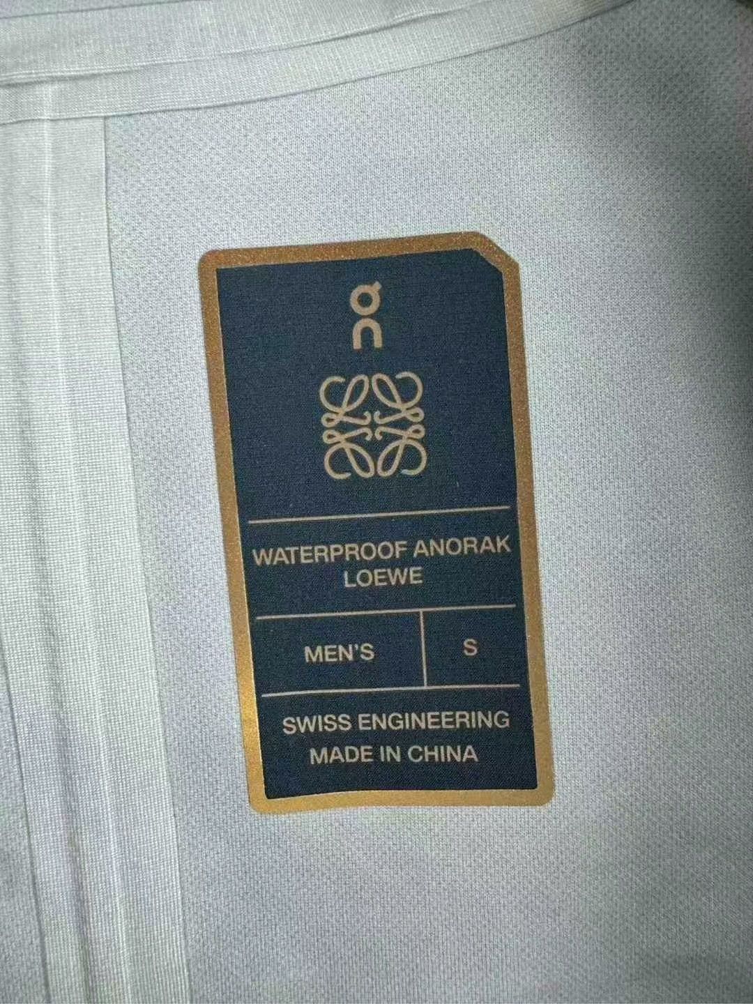 Loewe loewe x on gradient half-zip jacket Size US S / EU 44-46 / 1 - 3 Thumbnail