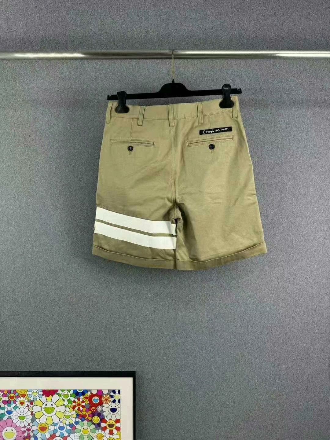 Gucci gucci embroidered bee shorts in beige Size US 30 / EU 46 - 2 Thumbnail