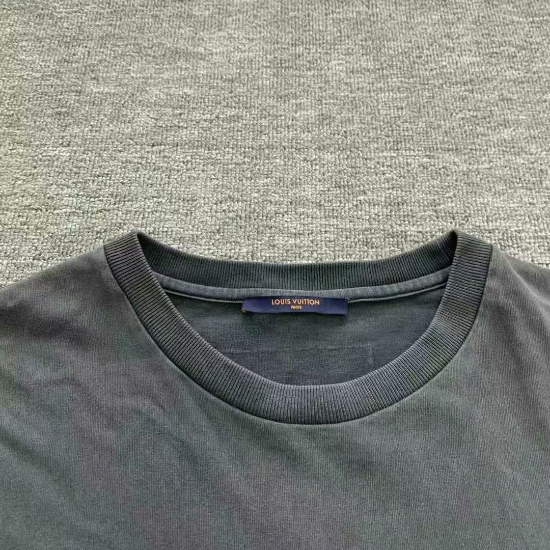 Louis Vuitton lv water-washed gray short sleeve t-shirt Size US L / EU 52-54 / 3 - 3 Thumbnail