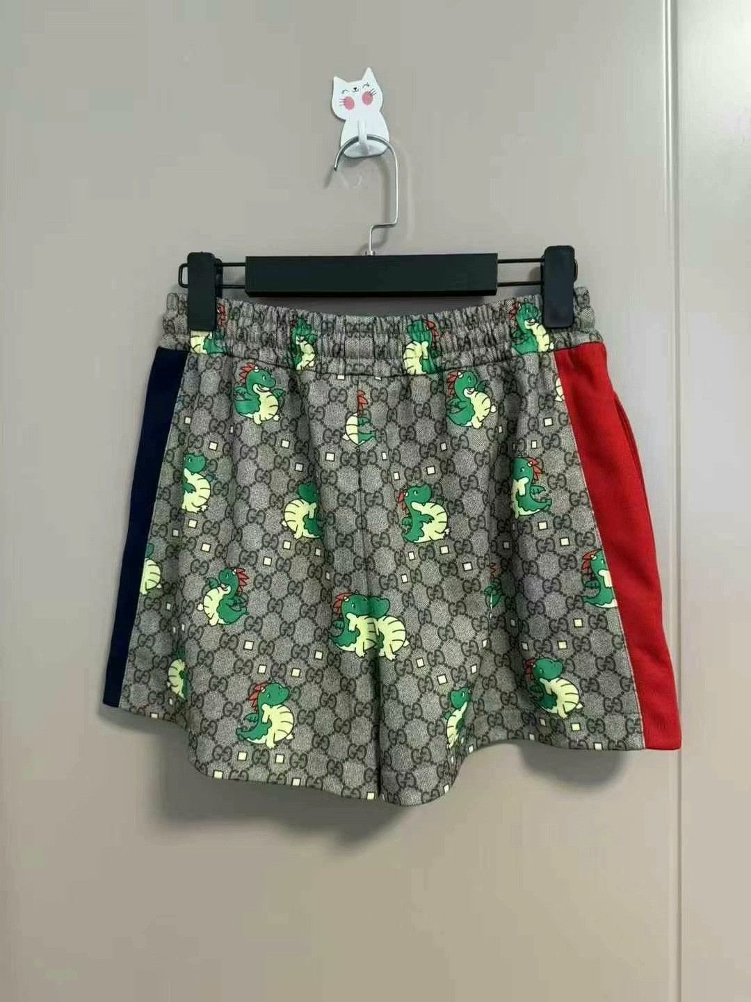 Gucci gucci classic cartoon logo shorts for men Size US 26 / EU 42 - 2 Thumbnail