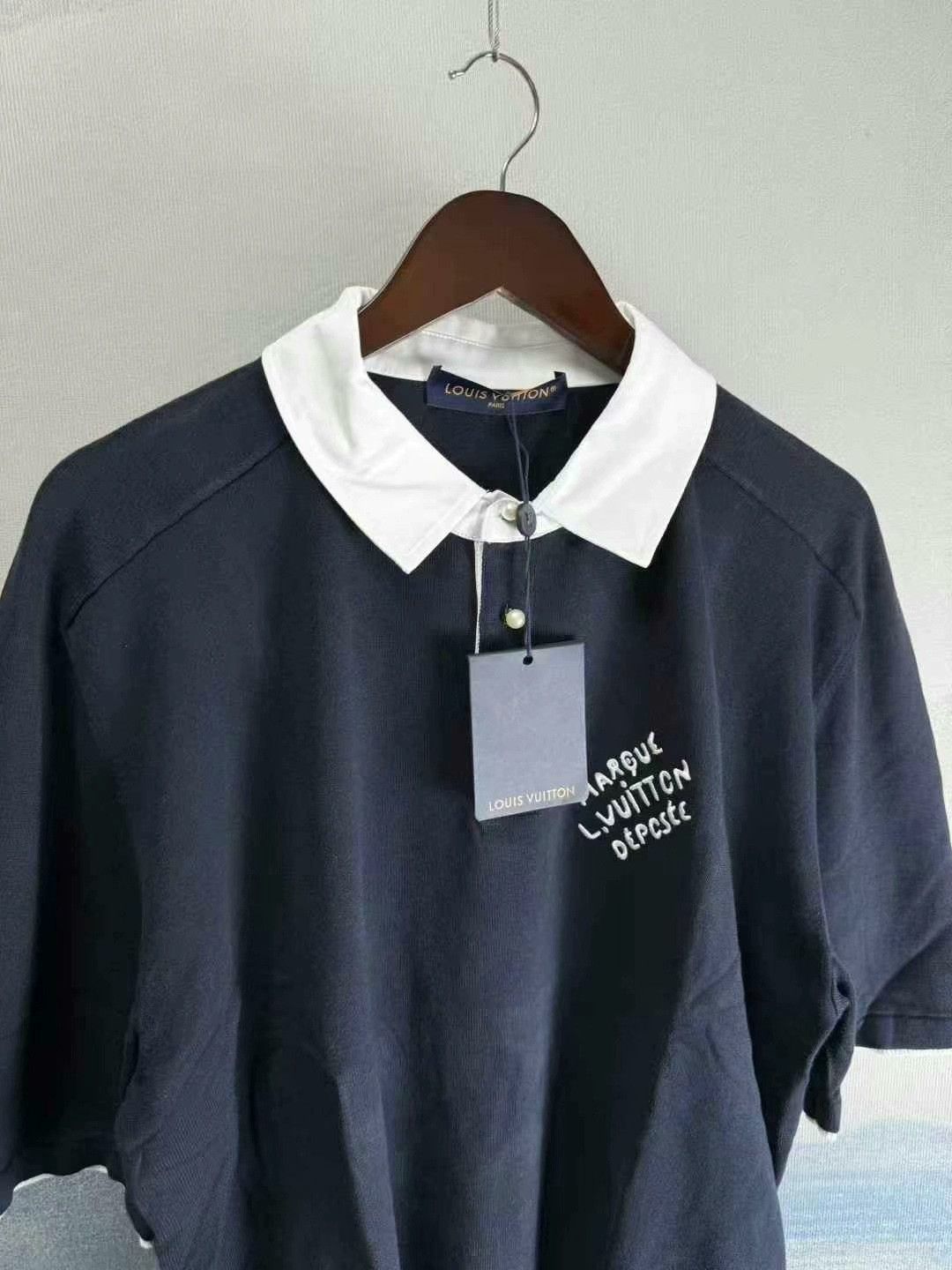 Louis Vuitton louis vuitton navy embroidered polo shirt Size US XL / EU 56 / 4 - 2 Thumbnail