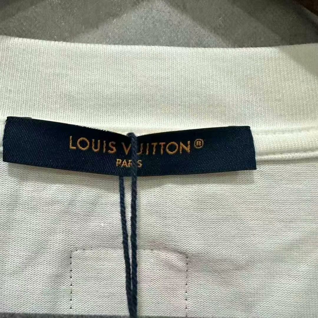 Louis Vuitton Louis Vuitton White Clover Short Sleeve Shirt Size L / US 10 / IT 46 - 4 Thumbnail