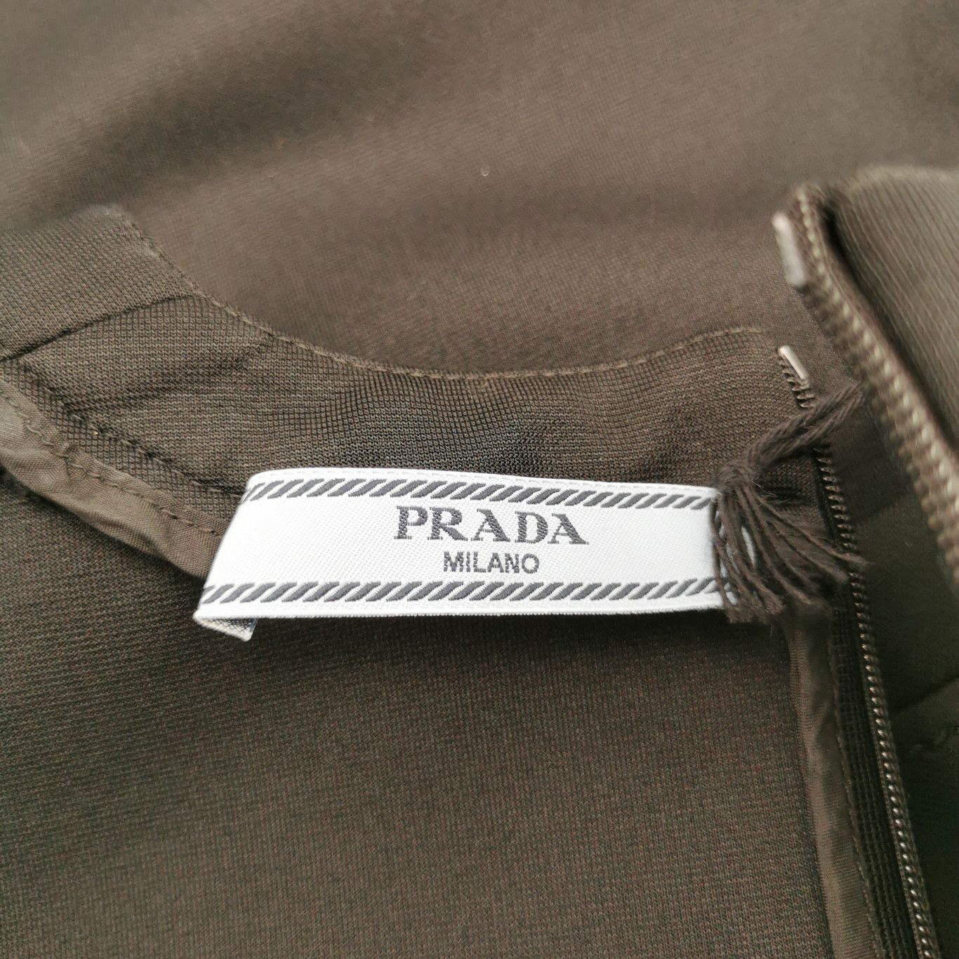 Prada Prada Logo Ruffled Black T-Shirt 0089 Size M / US 6-8 / IT 42-44 - 5 Thumbnail