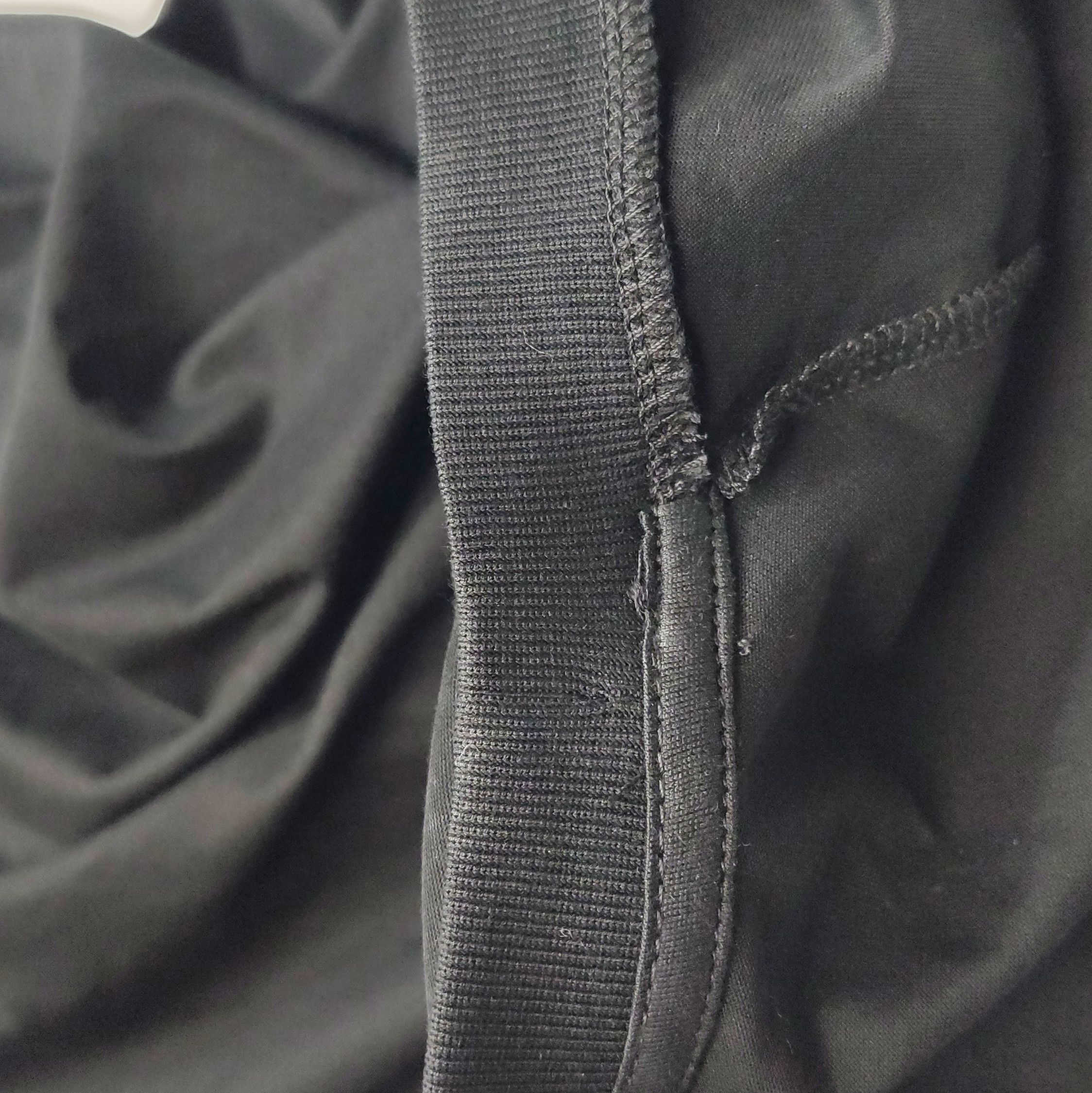 Prada Prada Black Cotton Crew Neck T-Shirt 0089 Size S / US 4 / IT 40 - 7 Thumbnail
