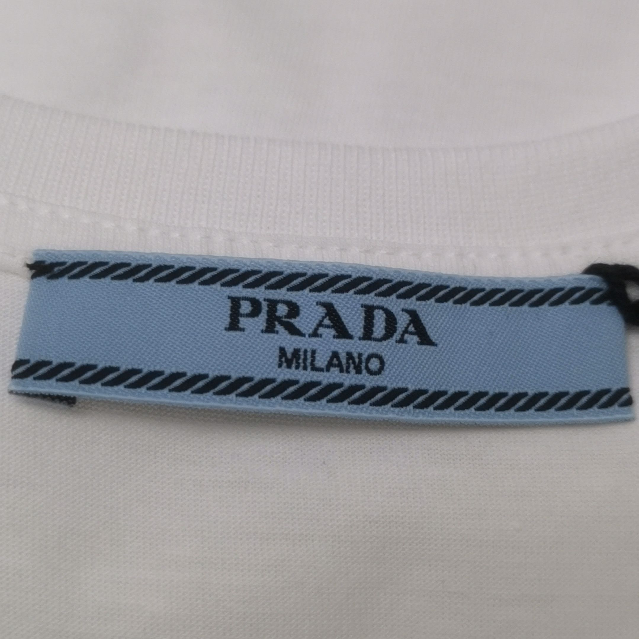 Prada Prada Classic White Cotton Crew Neck T-Shirt 0089 Size S / US 4 / IT 40 - 4 Thumbnail