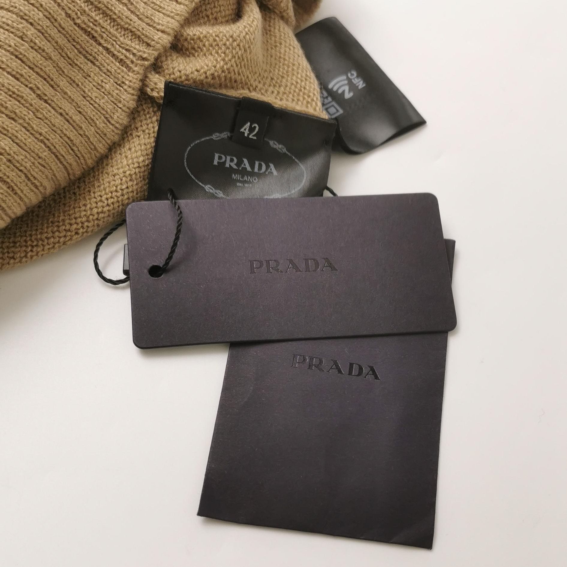 Prada Prada Cashmere Knitted Sweater in Soft Taupe 0089 Size L / US 10 / IT 46 - 5 Thumbnail
