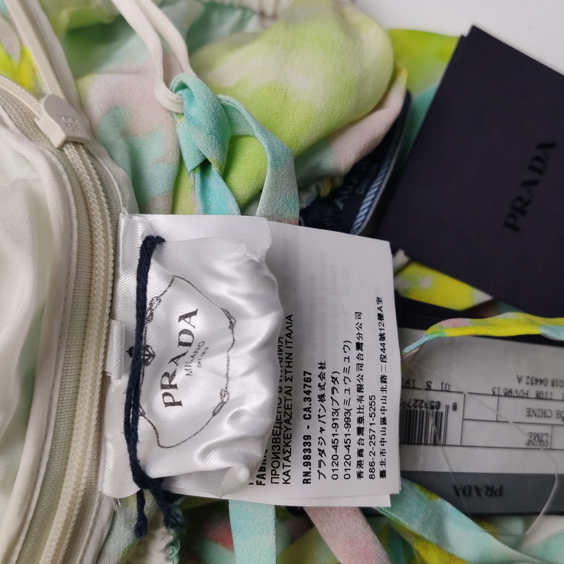 Prada Prada Colorful Floral Print Logo Long Sleeve Shirt 0089 Size L / US 10 / IT 46 - 10 Thumbnail
