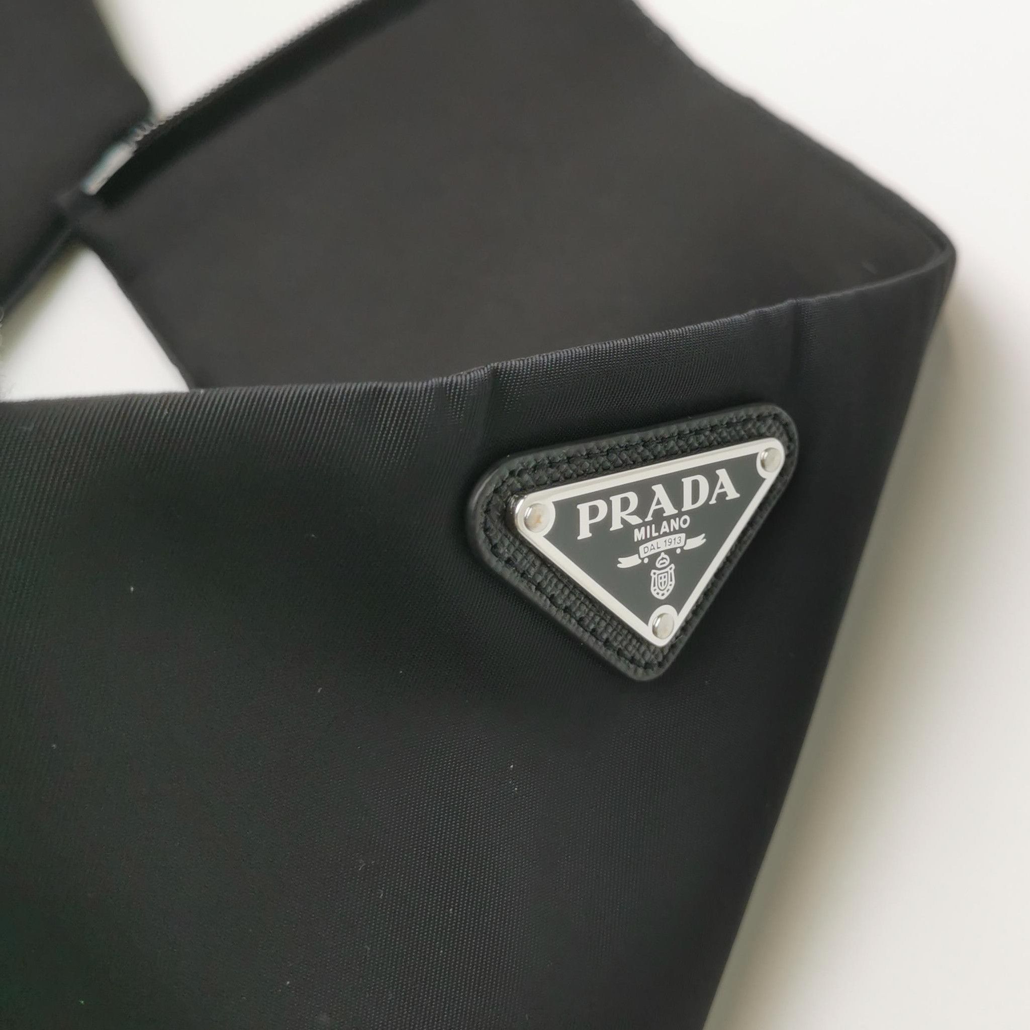 Prada Prada Black Triangle Logo Crop Top 0089 Size M / US 6-8 / IT 42-44 - 3 Thumbnail