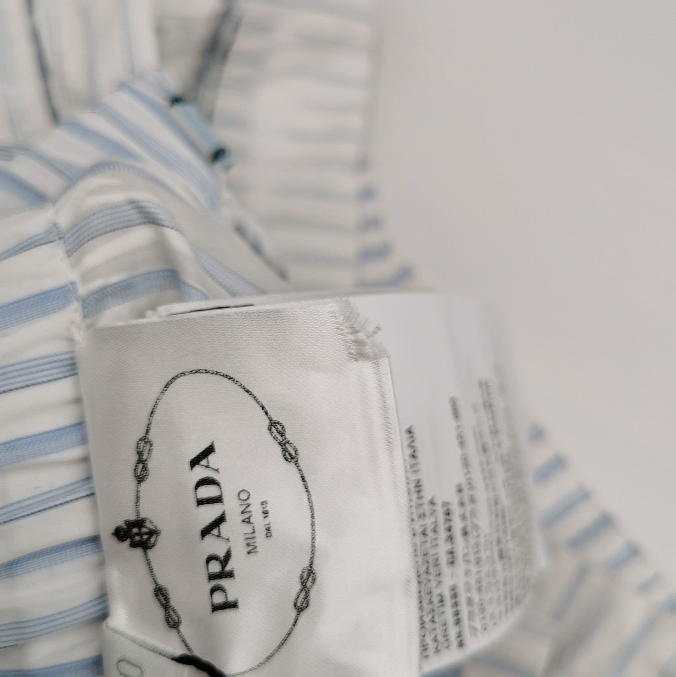 Prada Prada Logo Striped Cotton Shorts in Size 40 0089 Size 40" / US 18 - 10 Thumbnail