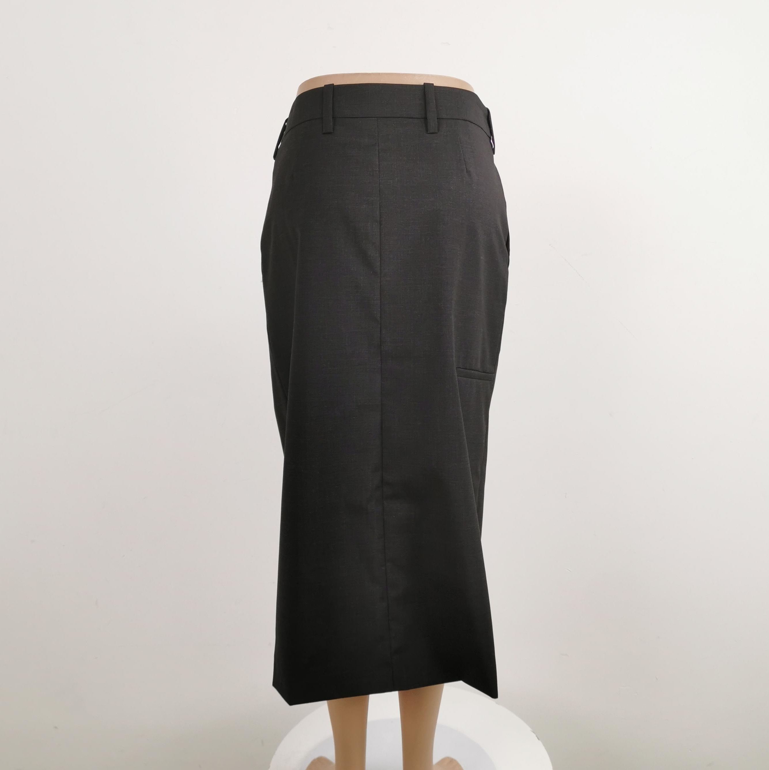 Prada Prada Woolen Midi Skirt in Elegant Black 0089 Size 38" / US 16 / IT 52 - 2 Thumbnail