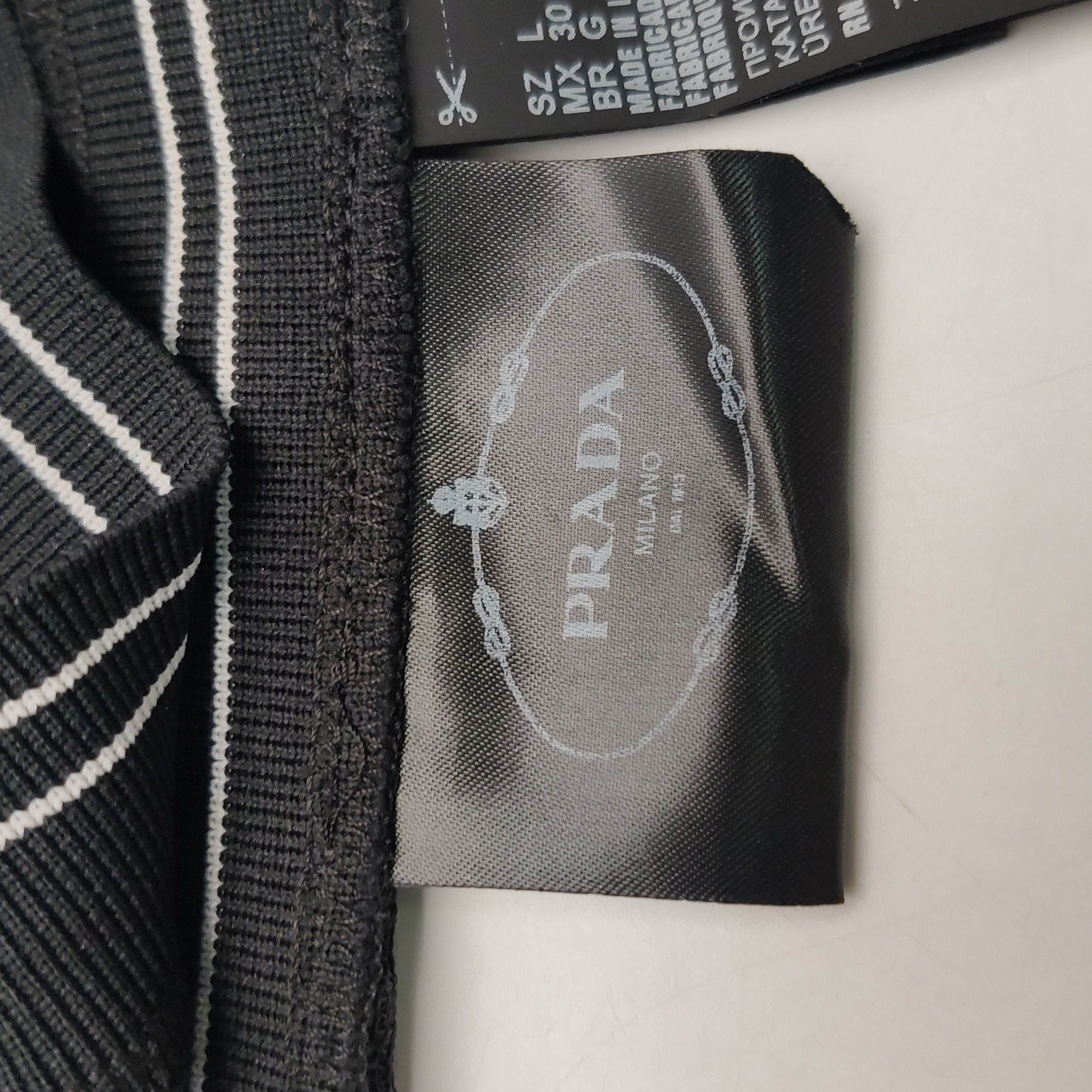 Prada Prada Sleeveless Mesh Polo Shirt with Logo 0089 Size L / US 10 / IT 46 - 10 Thumbnail