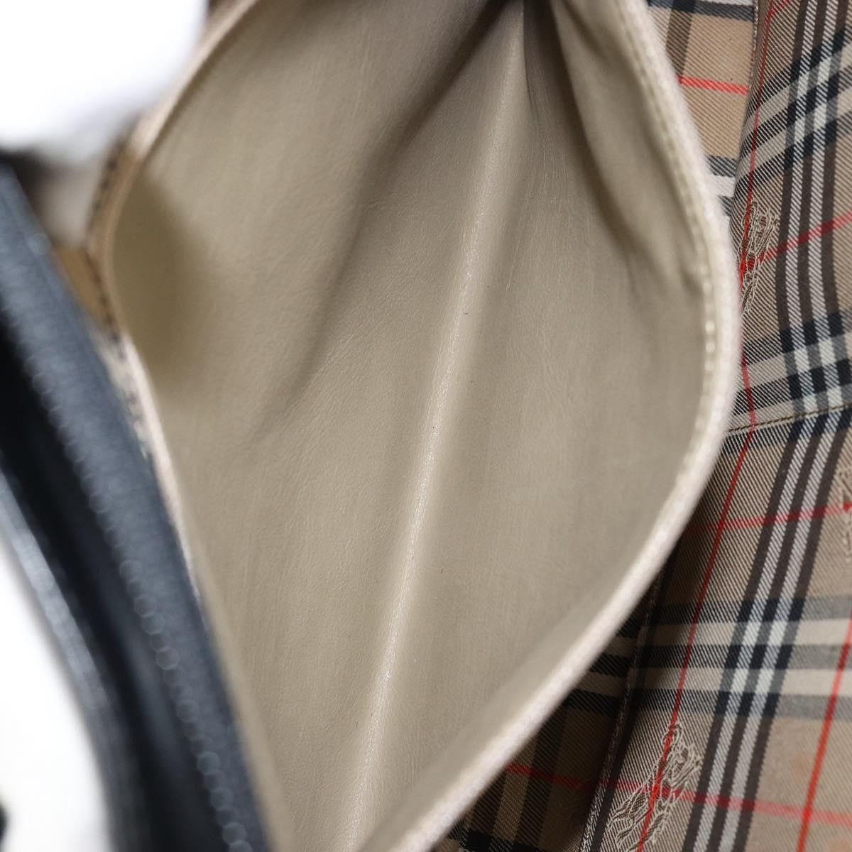 Burberry Burberry Vintage Handbag Leather Size ONE SIZE - 16 Thumbnail