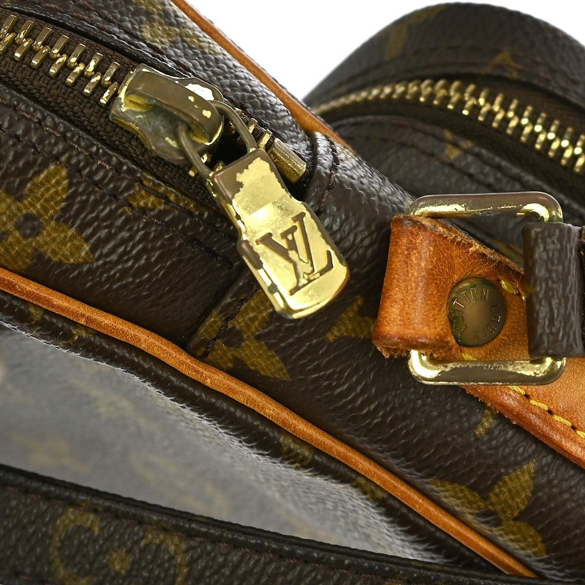 Louis Vuitton Louis Vuitton Amazone Bag Monogram Canvas Size ONE SIZE - 9 Thumbnail