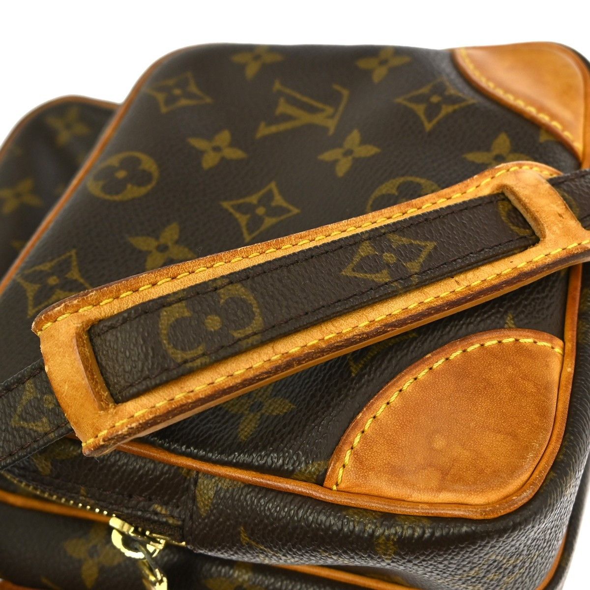 Louis Vuitton Louis Vuitton Amazone Bag Monogram Canvas Size ONE SIZE - 7 Thumbnail