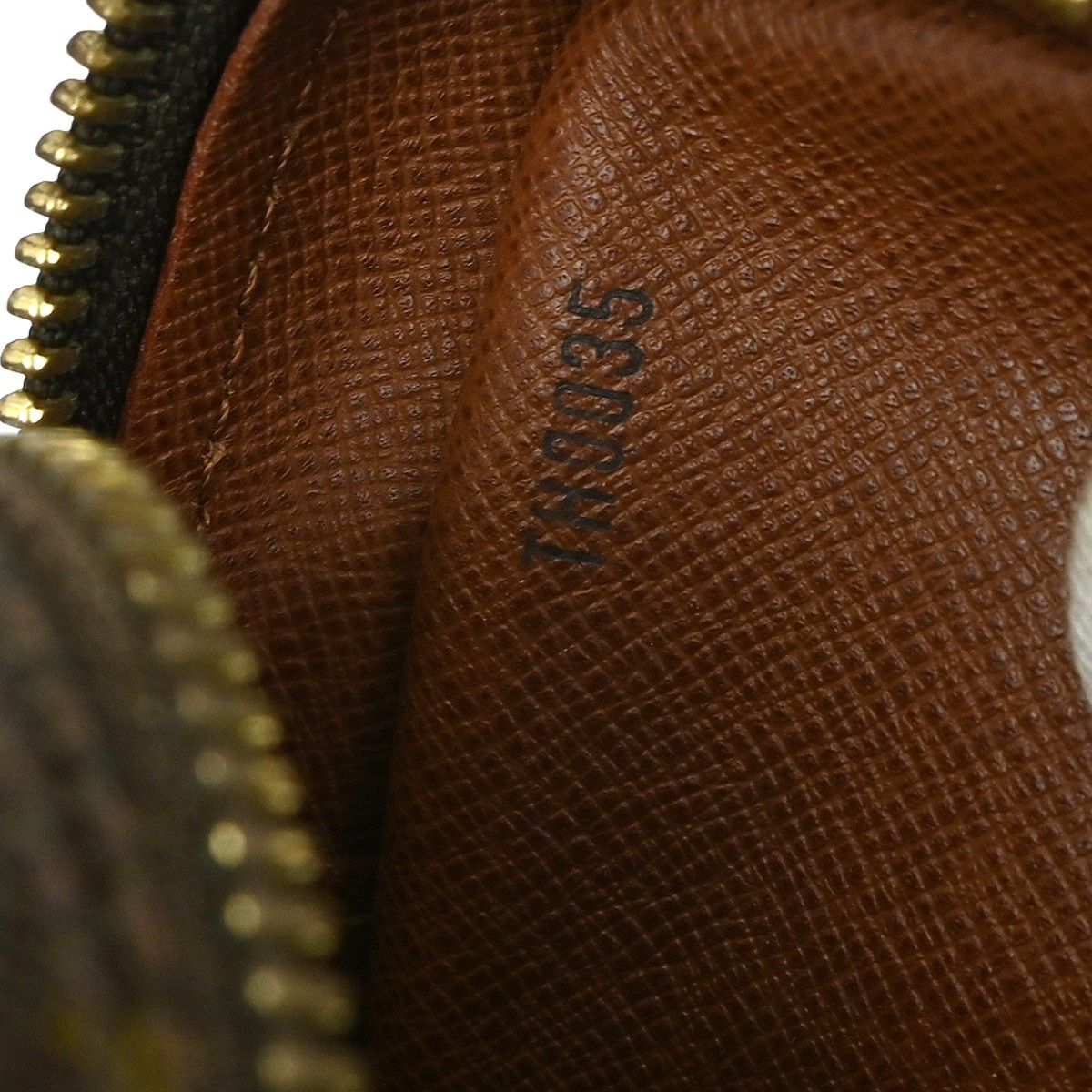 Louis Vuitton Louis Vuitton Amazone Bag Monogram Canvas Size ONE SIZE - 5 Thumbnail