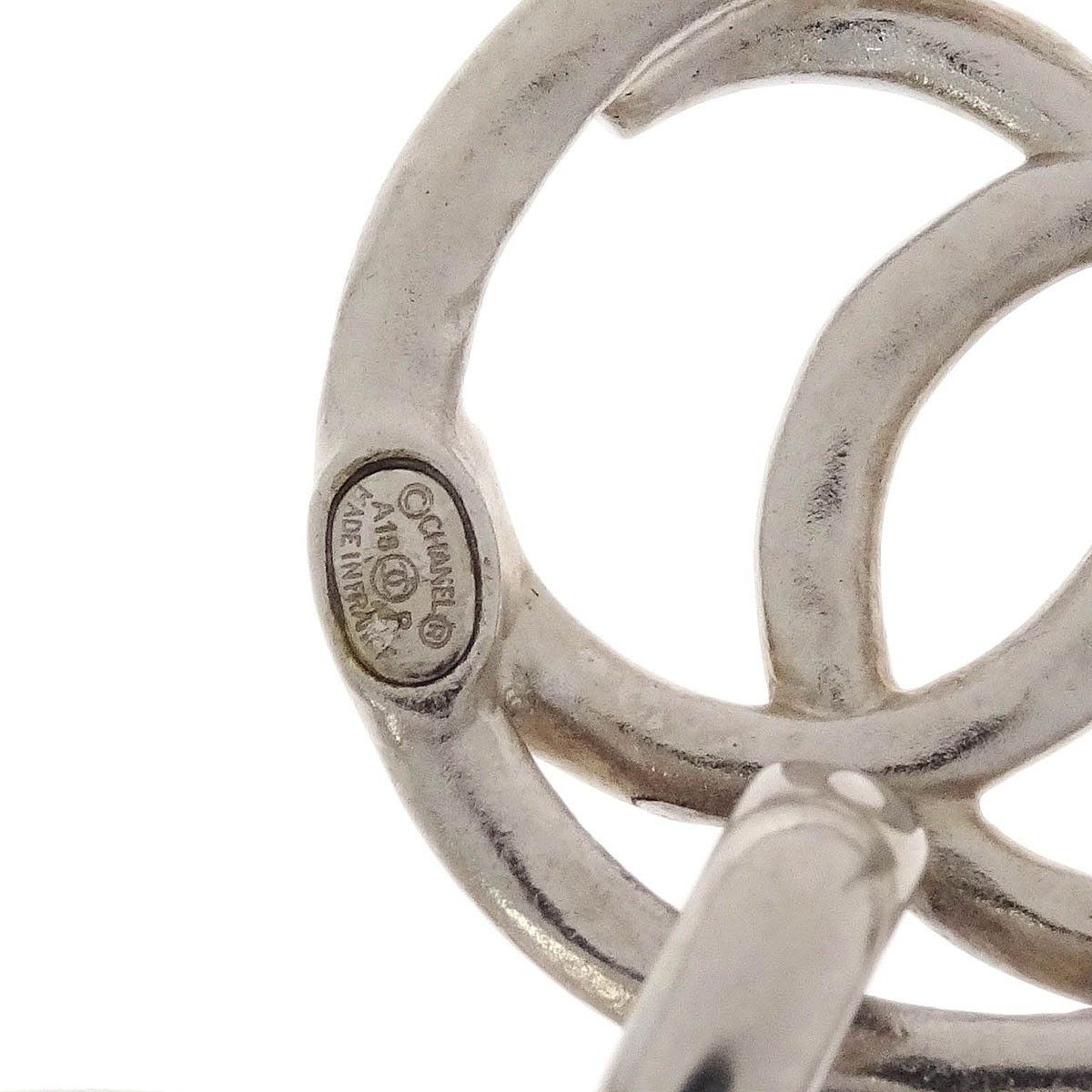 Chanel Chanel Vintage Round CC Drop Clip-On Earrings Metal Size ONE SIZE - 4 Thumbnail